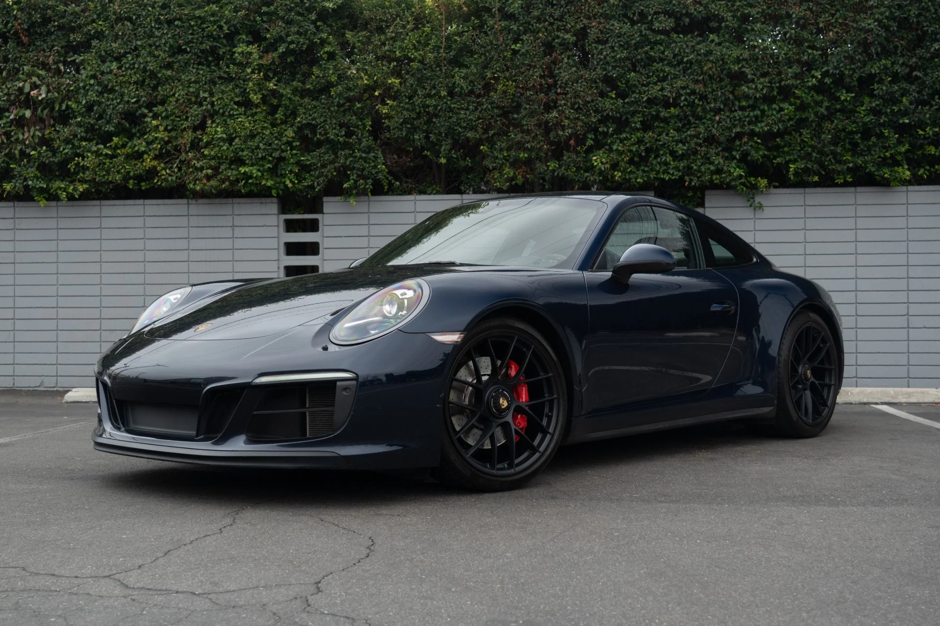mph018_2764117624_Used_2017_Porsche_911_Carrera_GTS_1757460668_14d30e36a0