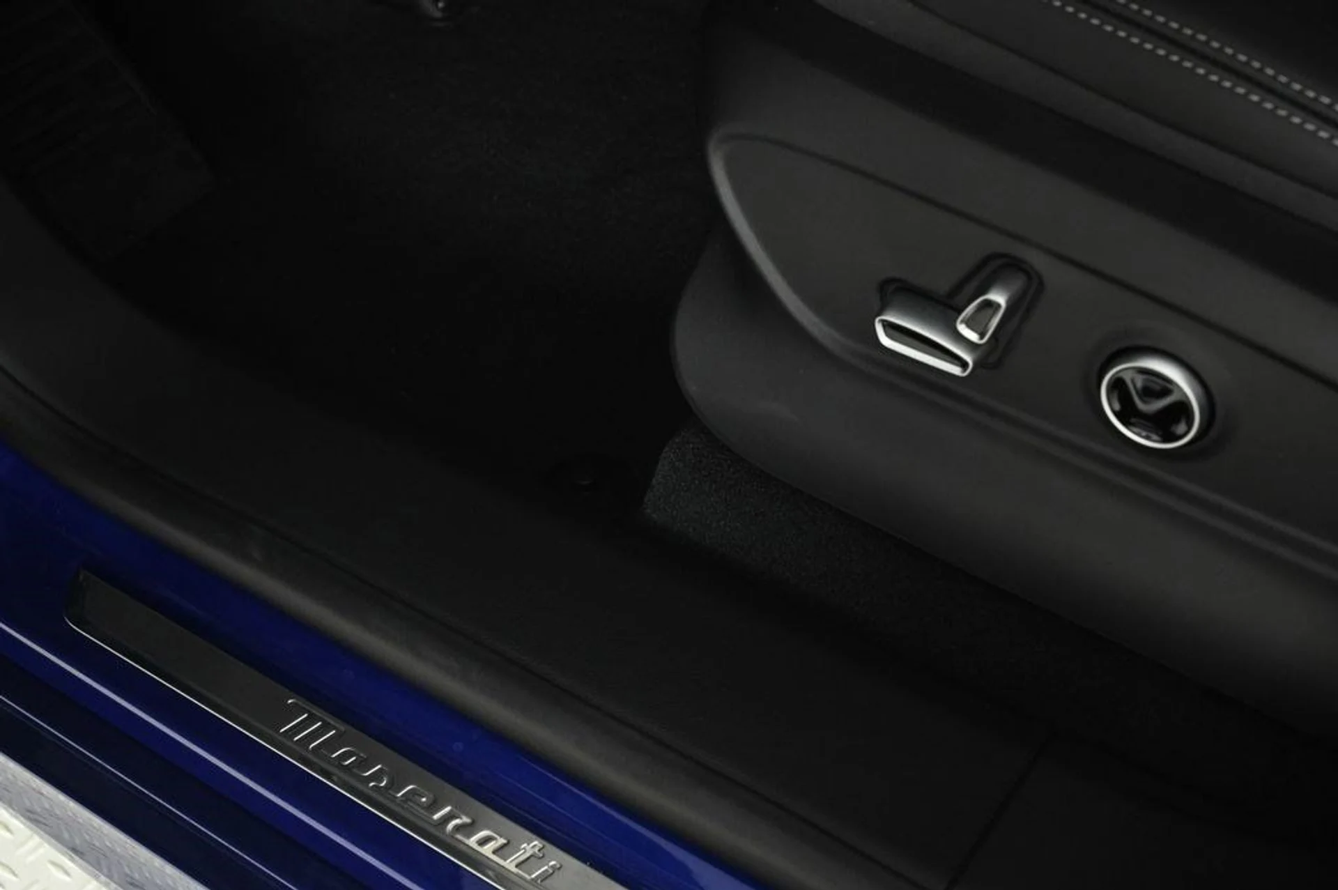 mph018_2765475030_new_2025_maserati_grecale_awd_11350_22975687_18_1024_4361f454f8