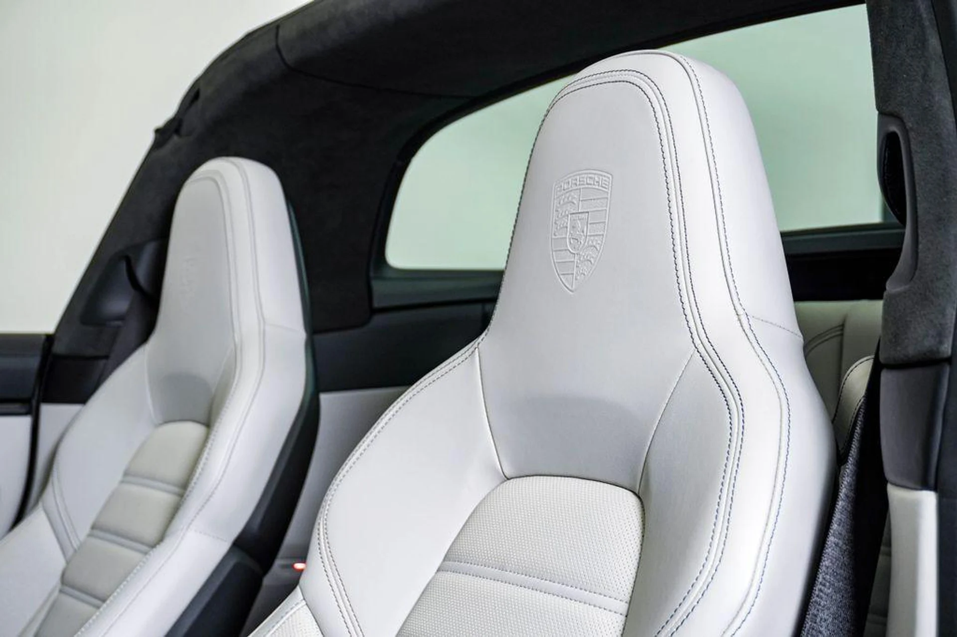 mph018_2766798000_ms_R_Nev5t_5aw8_O0_U_Ypp_Aigl3d6_E_ea43954922