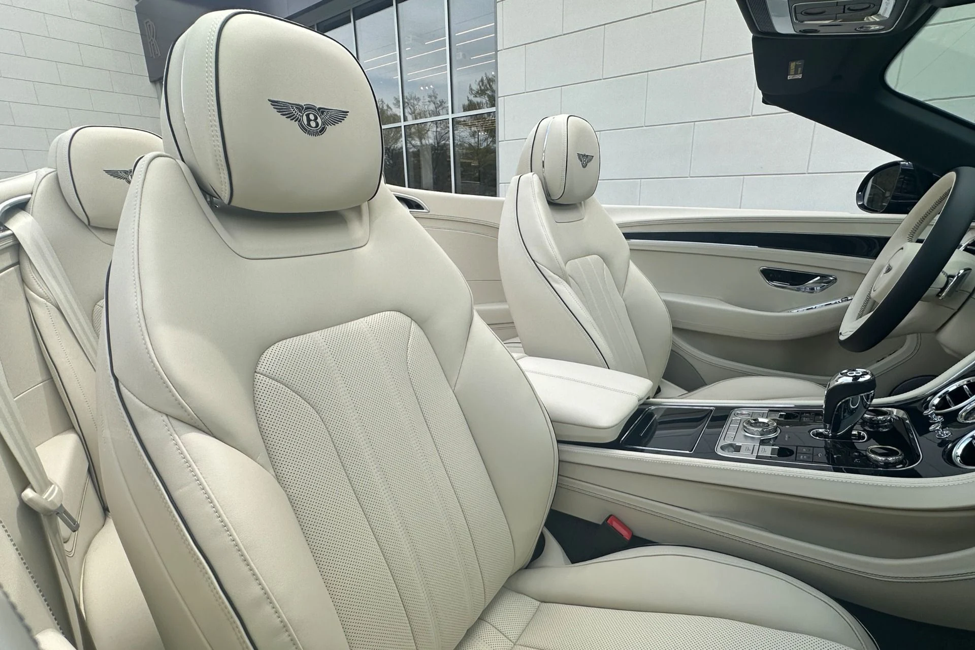 mph018_2767055056_Used_2026_Bentley_Continental_GT_GTC_1784733700_19e29b0df3