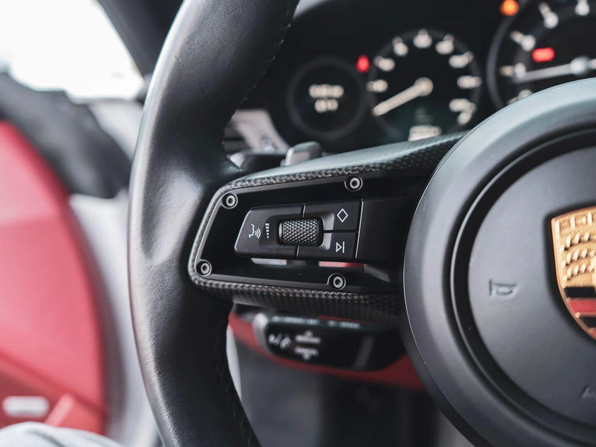 mph018_2770756096_h_Kqg_Q_Zub_U_Ip_Lqr_H_Xq_Xa_K_Usezaq_A_28d60587a0