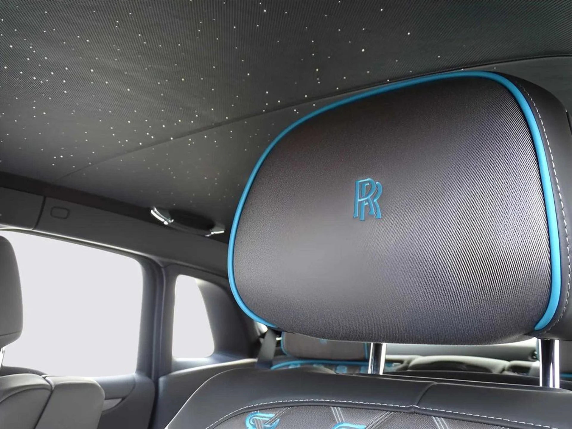 mph018_2771261244_2fd88f881723f1b3c0b593712ee97270x_82fa679b47