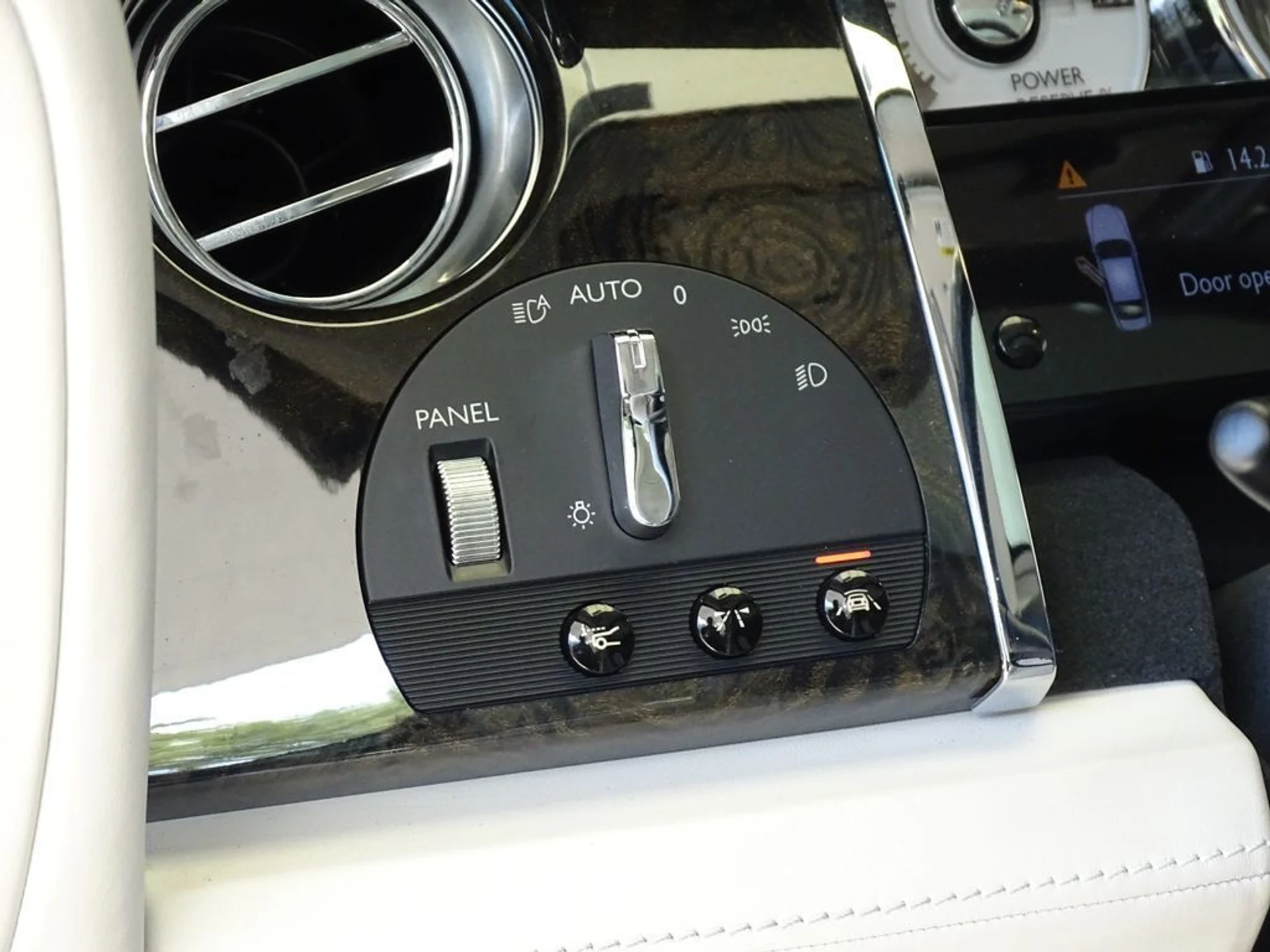 mph018_2773114373_y70u2eb7yl9fdj9rjfveisxwbhe1_0f21bd7f64