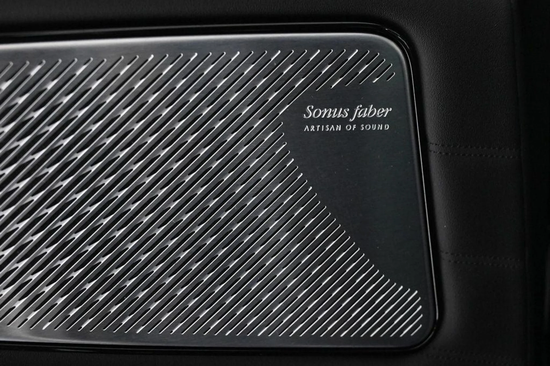 mph018_2774929416_8948203254e3e01f2931d2bb0c0fd9bc_0dcf3e25d4