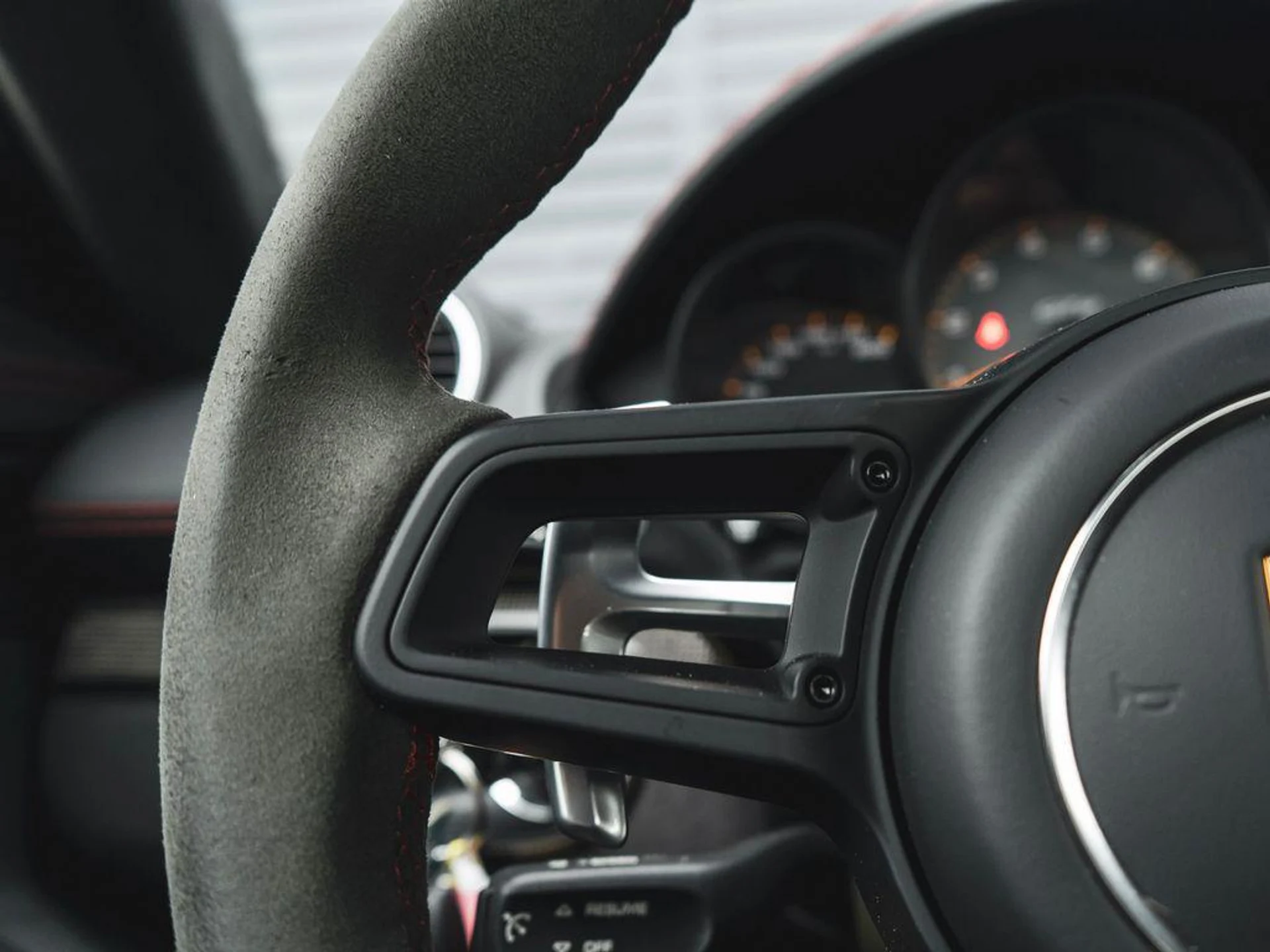 mph018_2775639468_Lxnj33p_S6ceea4_rt_E_PX_Cj_CF_Dw_84c6dc575b