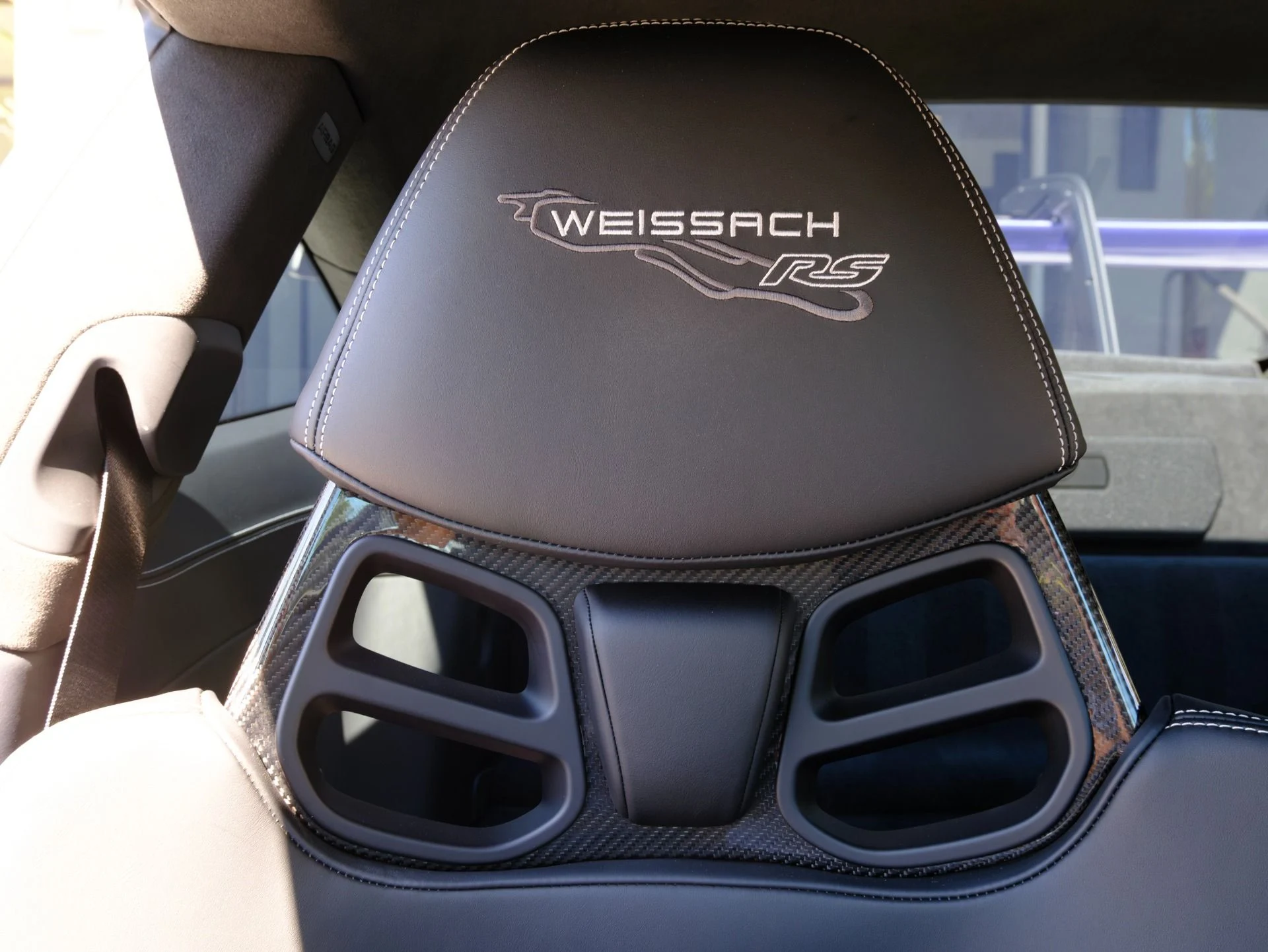 mph018_278553578_Used_2024_Porsche_911_GT_3_RS_1771891928_3d2258253d