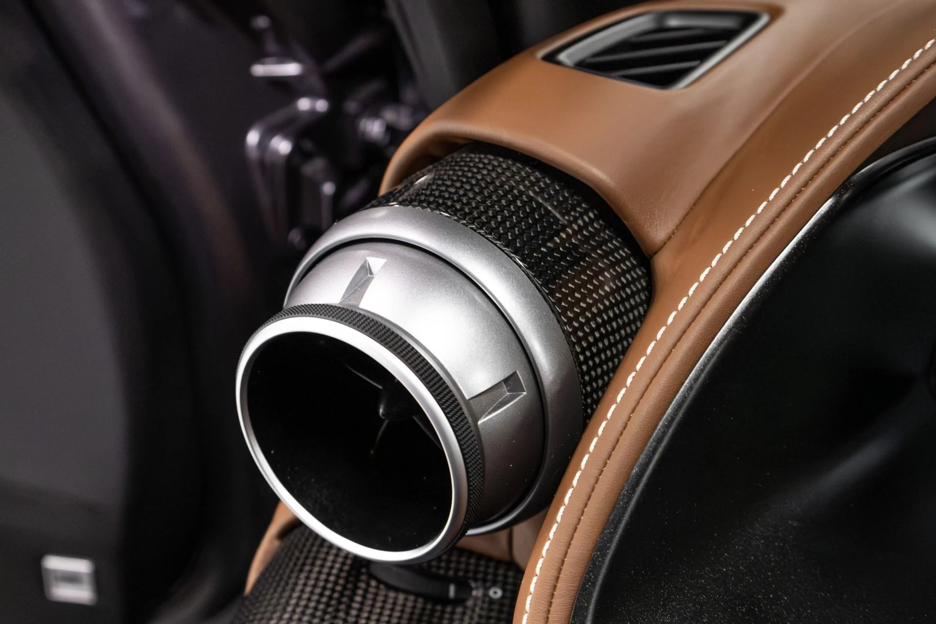 mph018_2788462600_Used_2021_Ferrari_812_GTS_Base_1766089511_5b886f1e94