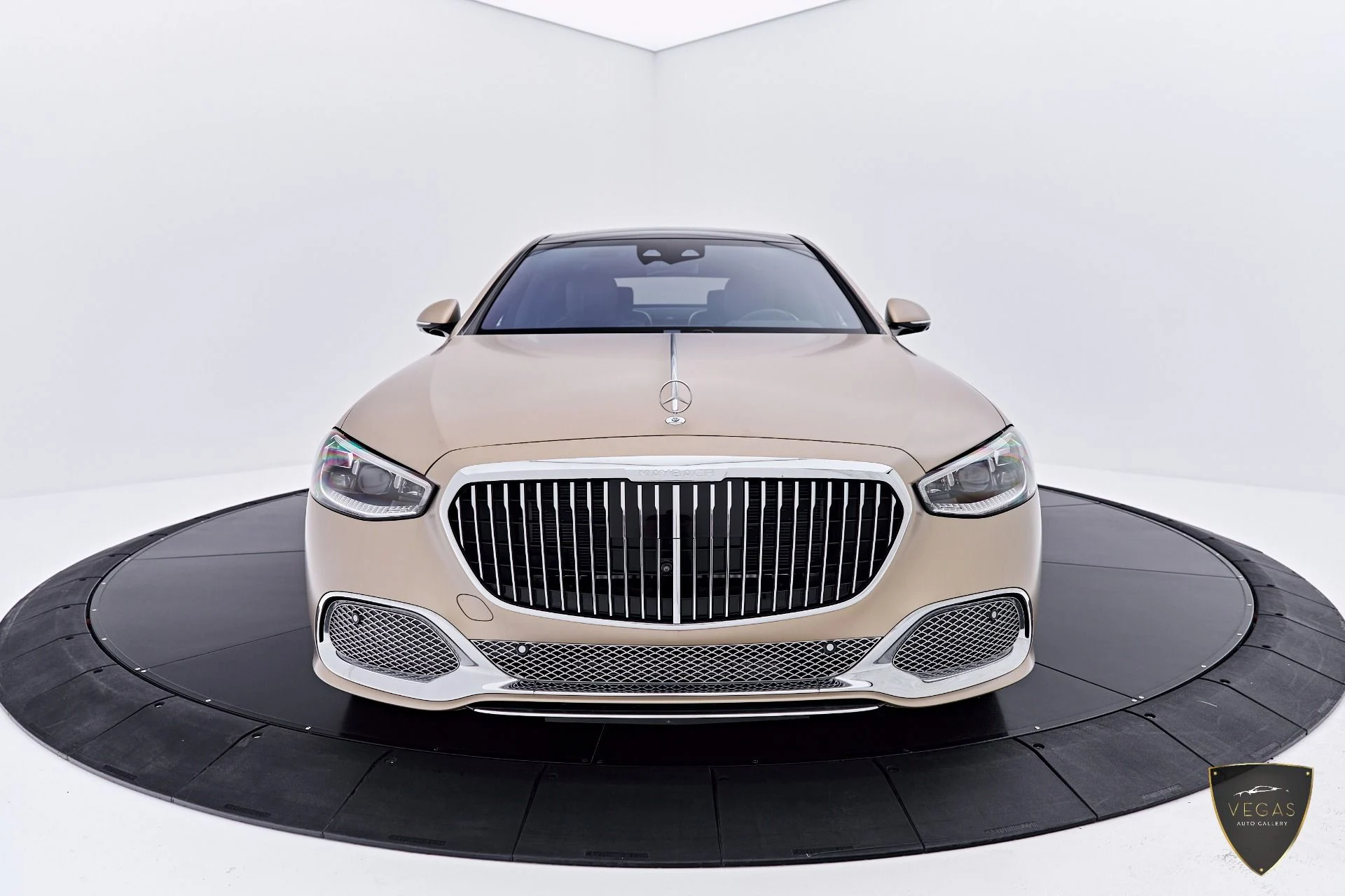 mph018_2788802904_Used_2024_Mercedes_Benz_S_Class_Maybach_S_680_1783156564_7c0b4de138