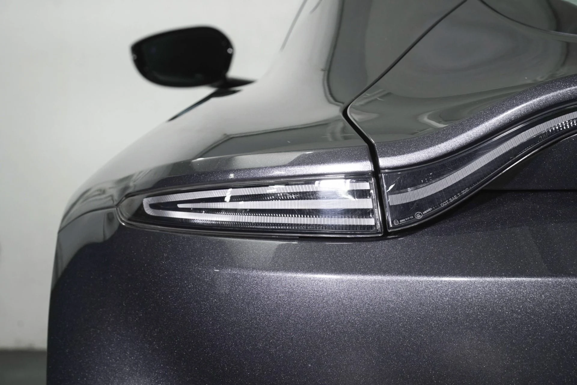 mph018_2789428443_Used_2023_Aston_Martin_Vantage_1779907330_4c20b25b37