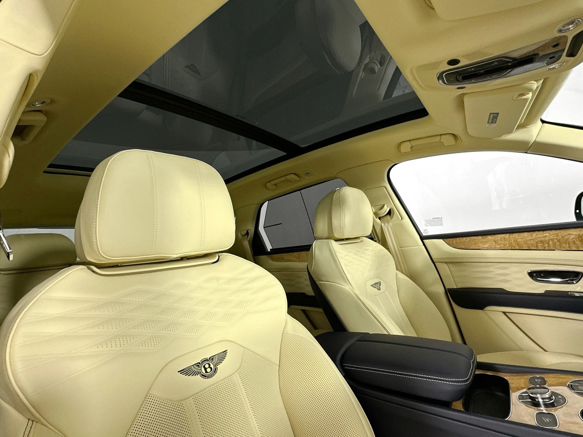 mph018_27925128_19_98b4cb6d54