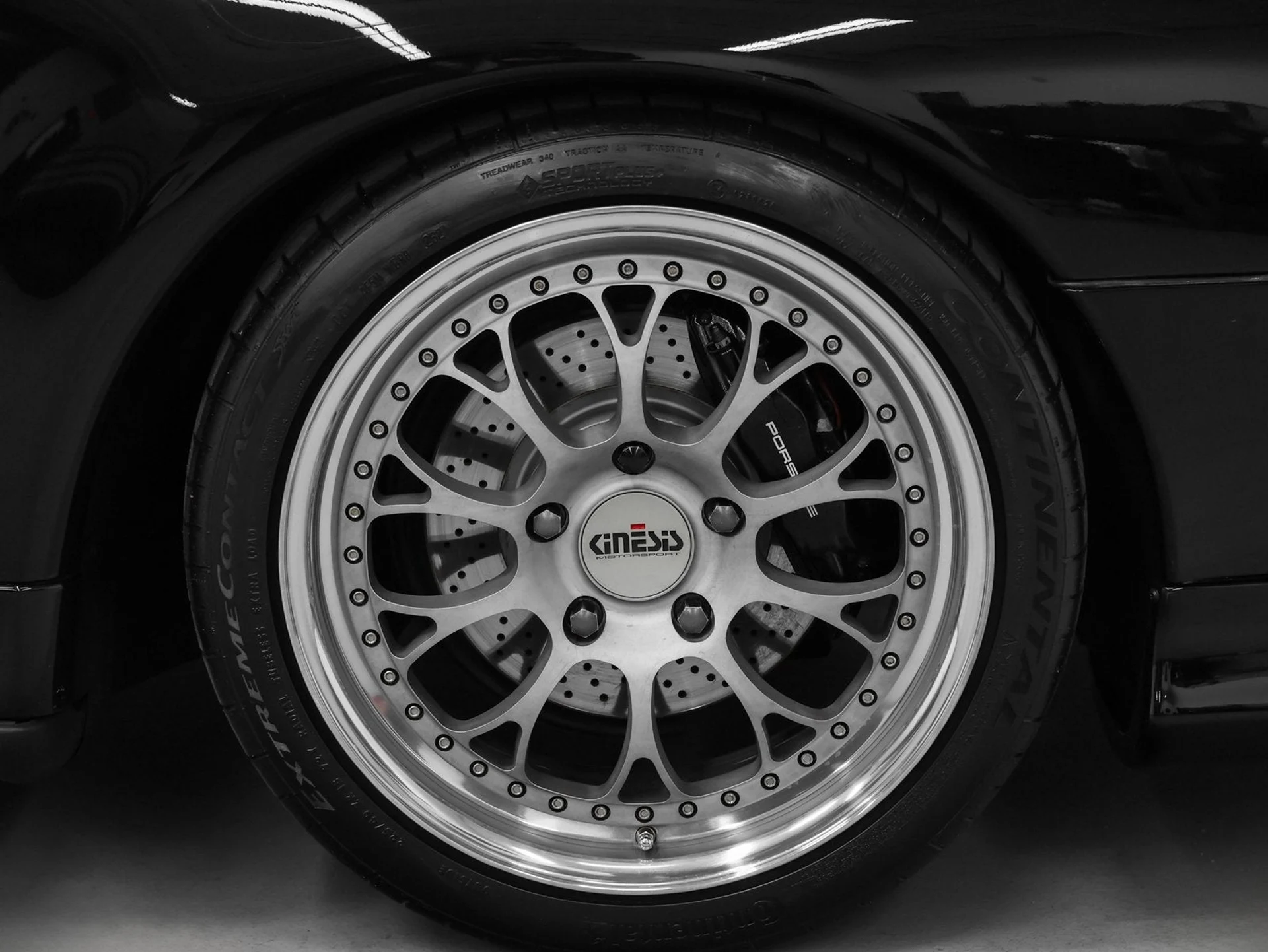 mph018_2796791674_19_6c7c709553