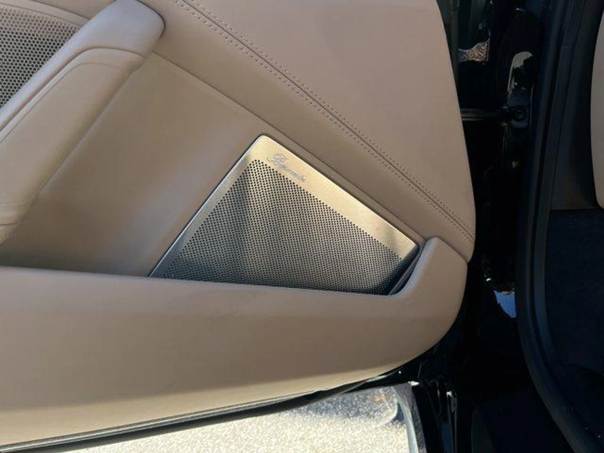 mph018_2797765925_tc_U_Nd_D3msf_Jwfshh_Q0_NAYY_Sq_Sq_Q_e59100ba20