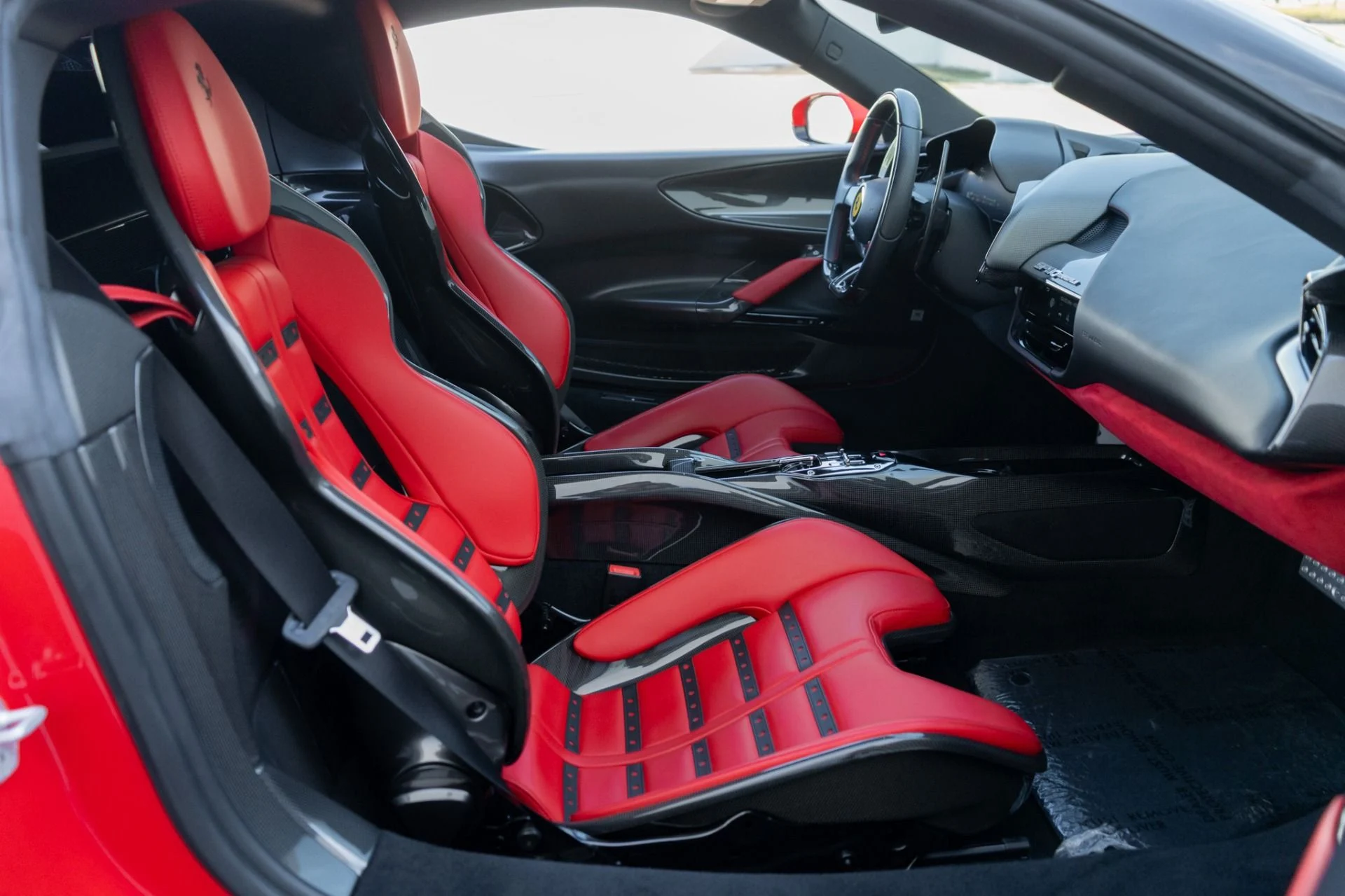 mph018_280045873_Used_2023_Ferrari_SF_90_Stradale_1764710816_d8ab8c9f91