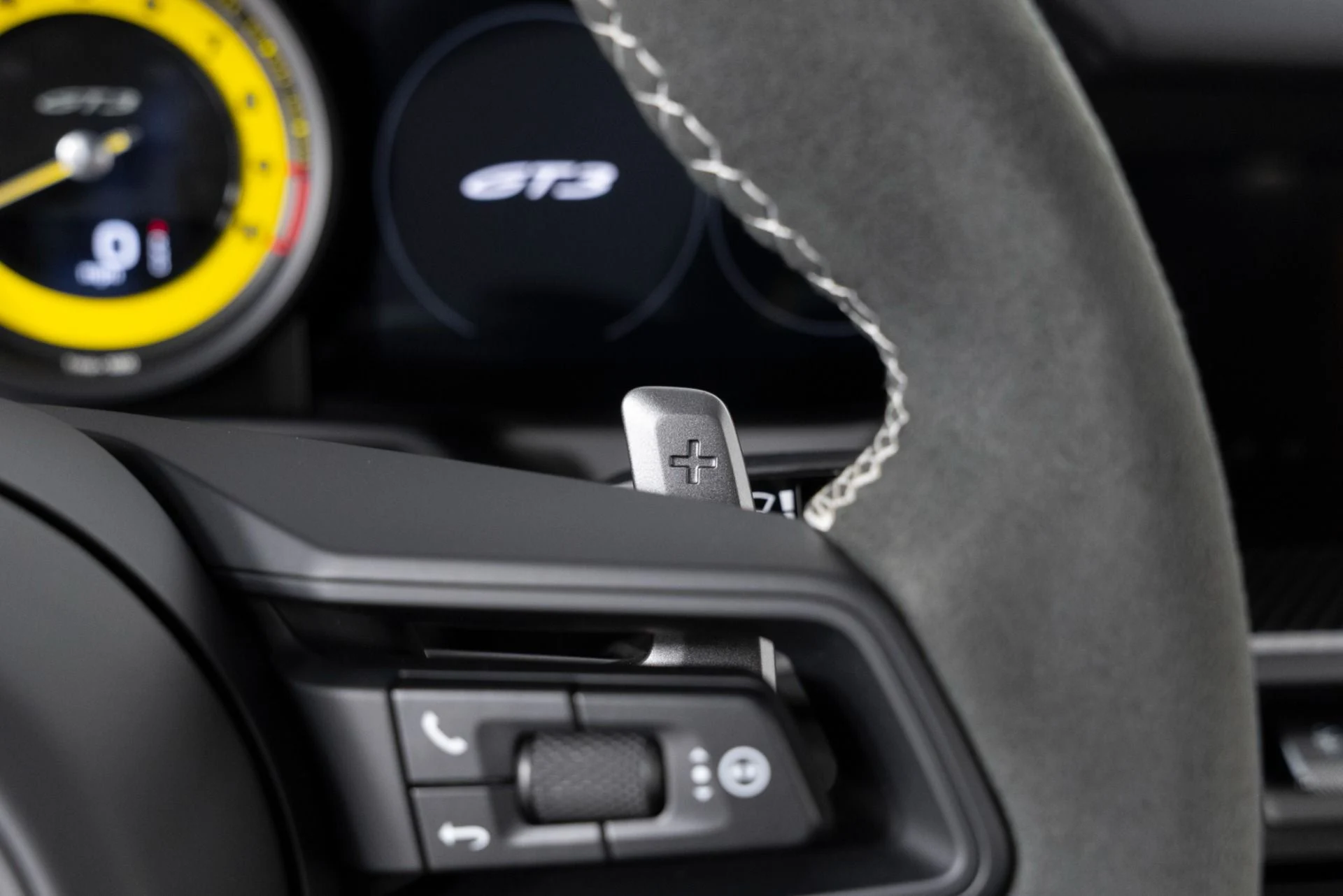 mph018_2804130705_Used_2024_Porsche_911_GT_3_1754693124_51d7d23019