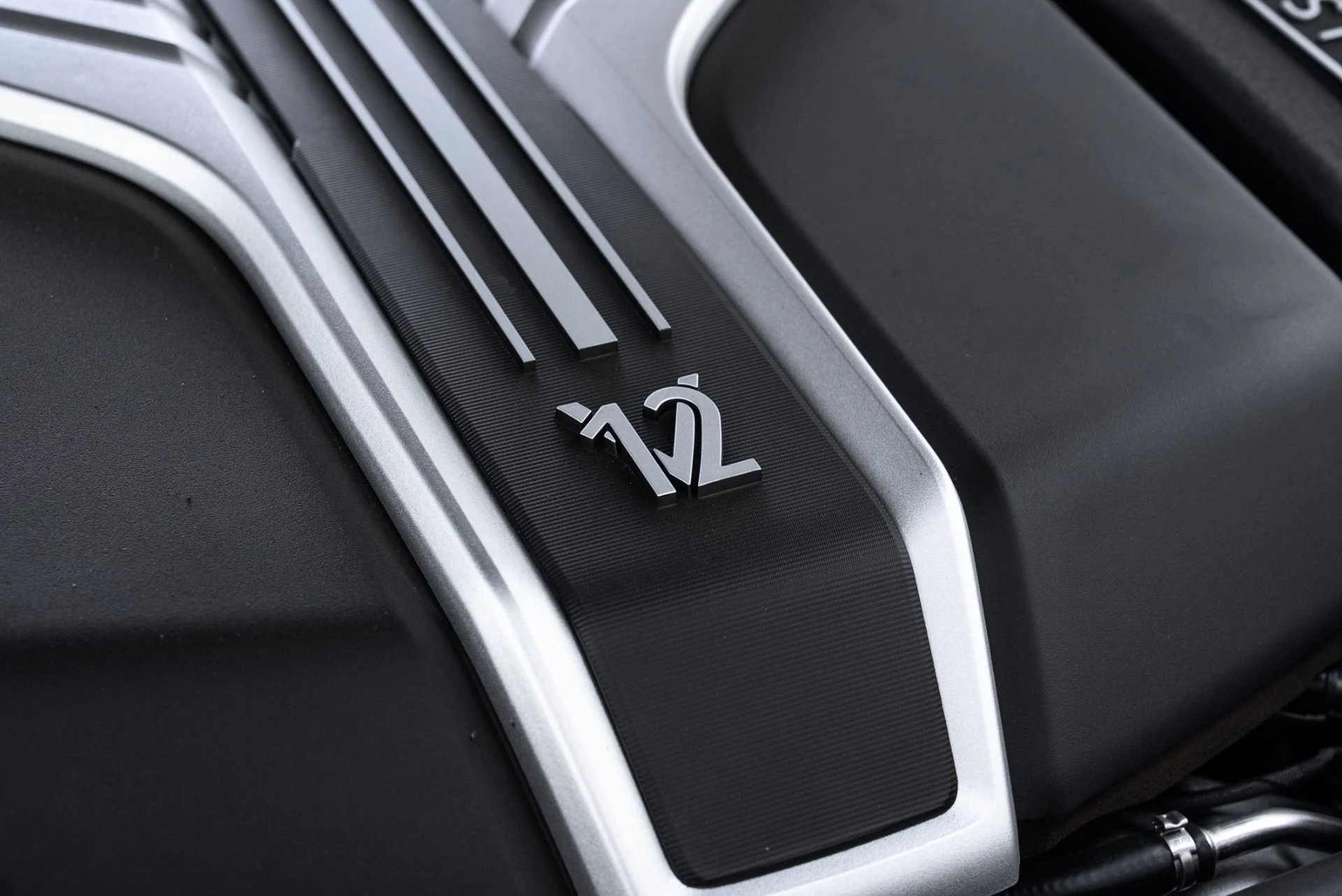 mph018_2807092695_Used_2022_Rolls_Royce_Ghost_1775153205_81c5757518