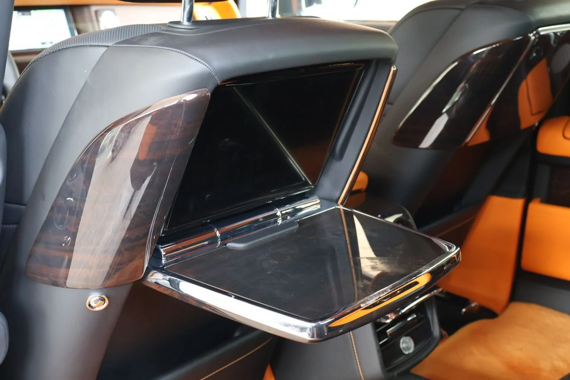 mph018_2807730652_19_7435e7b4ef