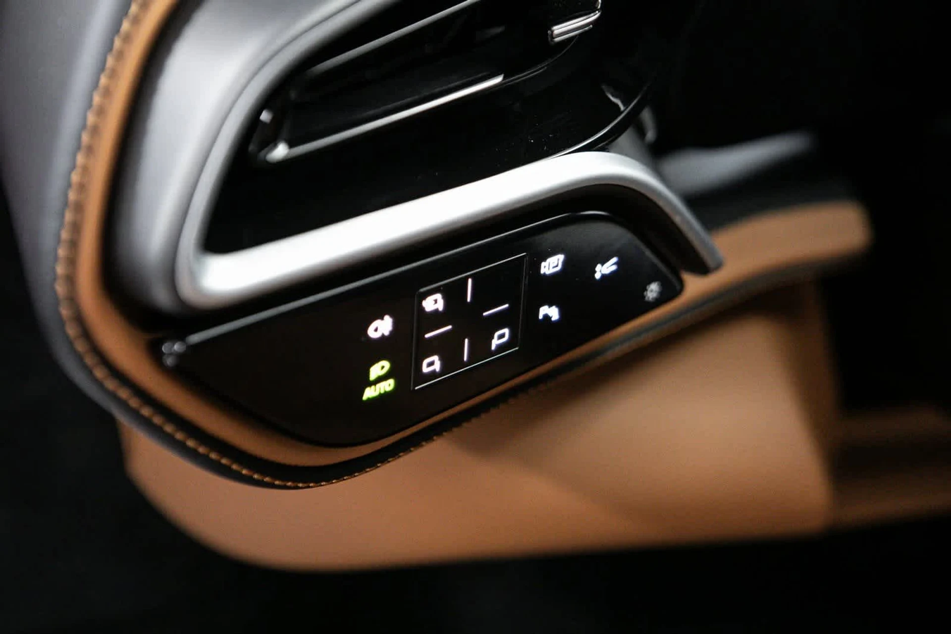 mph018_2808212913_890c24cb9227e78b75ffd4310915efe1x_5802f27e11