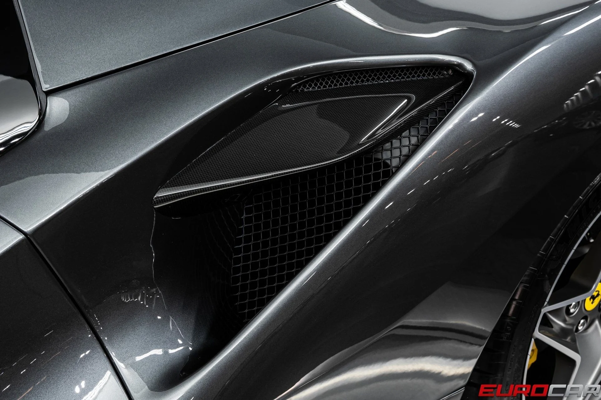 mph018_2812226351_image_19_1646a91e47