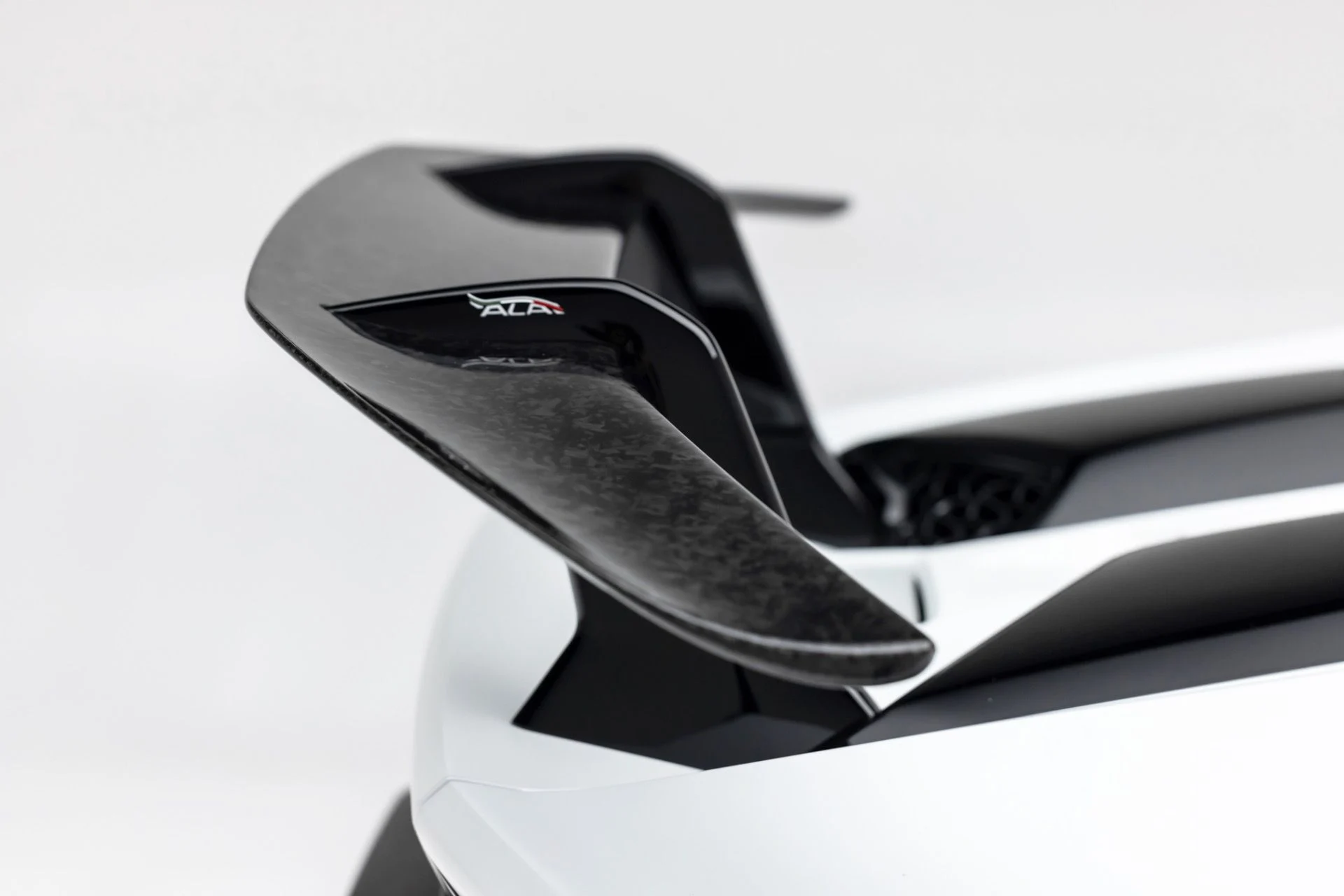 mph018_2814143812_Used_2019_Lamborghini_Huracan_LP_640_4_Performante_Spyder_1772145150_c919d520f7