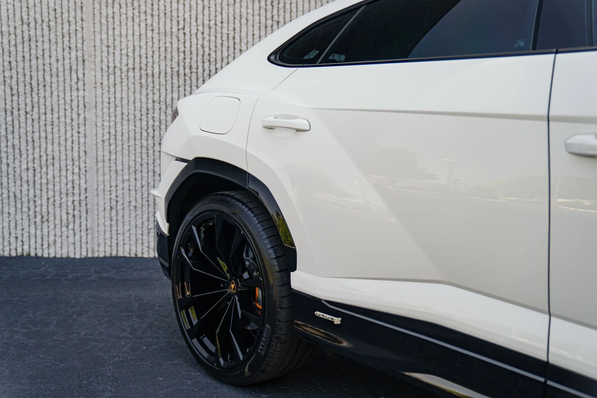 mph018_2820634253_Used_2024_Lamborghini_Urus_S_HUGE_295296_Original_MSRP_Low_Mile_1787089890_a0abcea076