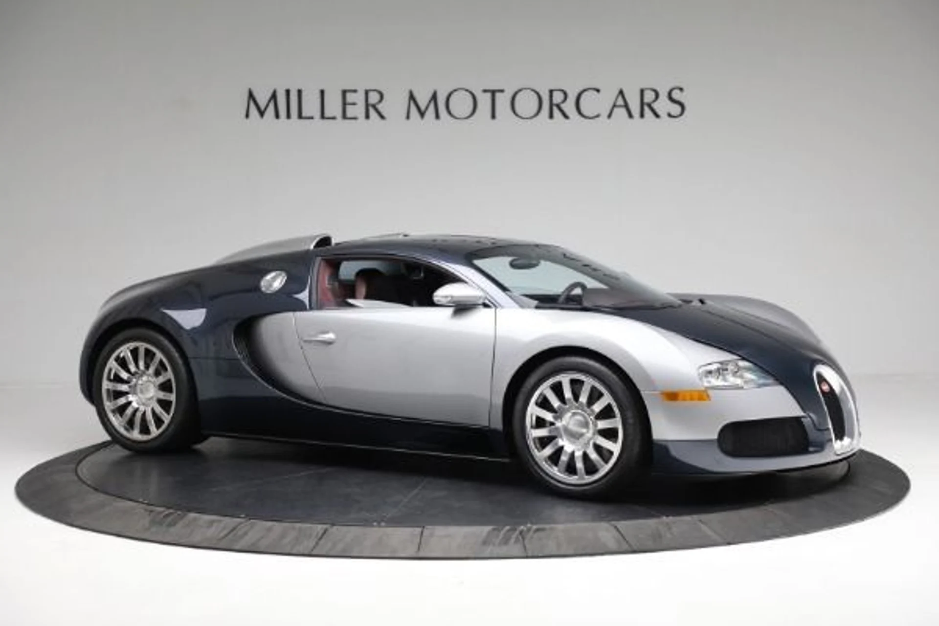 mph018_2821796317_Used_2006_Bugatti_Veyron_164_e68d9fc80f