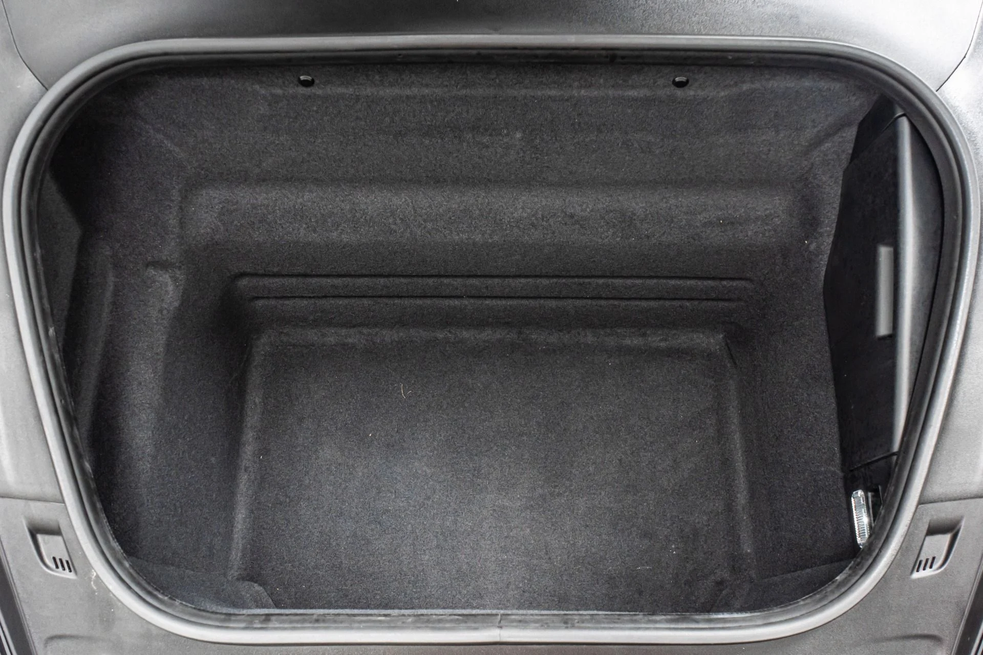 mph018_2821883297_Used_2024_Porsche_911_Dakar_Martini_Livery_Carbon_Roof_570_of_2500_1777055109_030426d84f