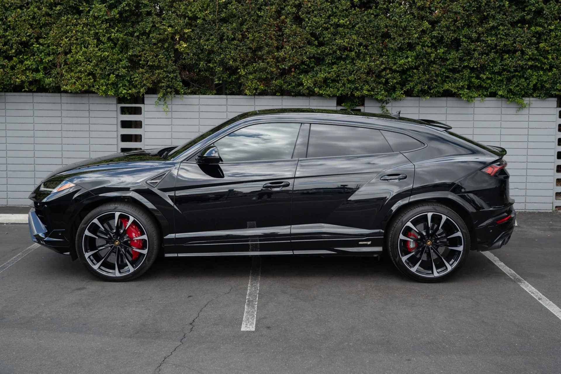 mph018_2823959256_Used_2024_Lamborghini_Urus_S_1757442368_12910880c4