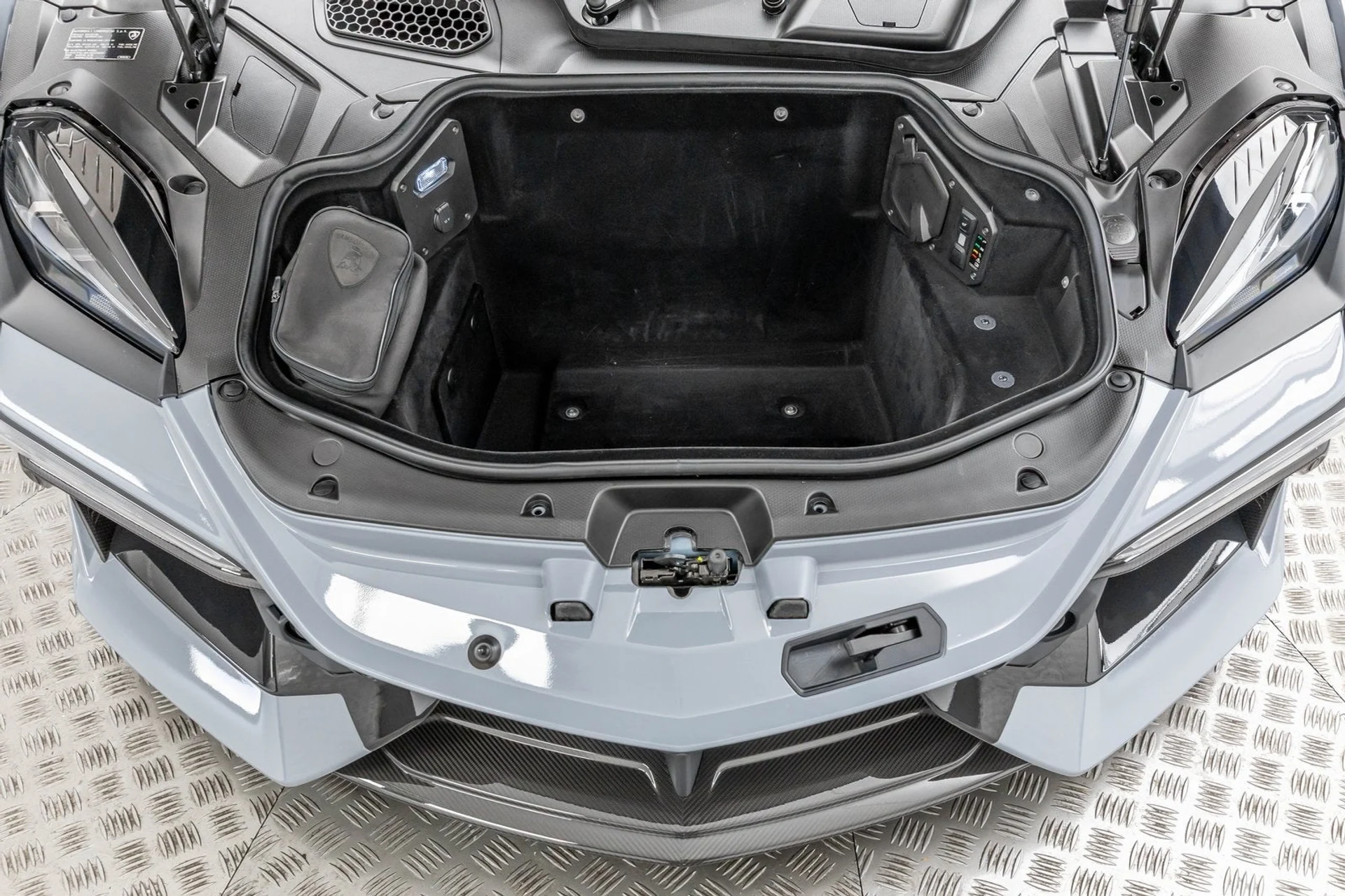 mph018_2827311304_19_83049c8a84