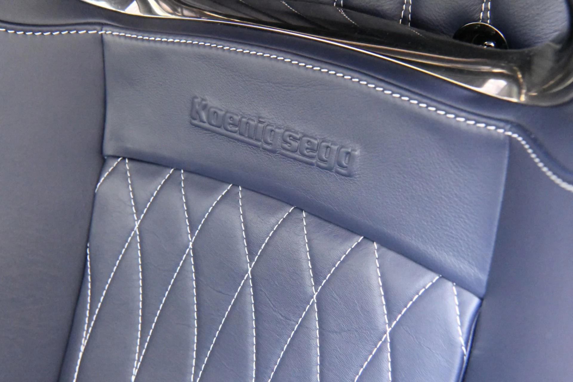 mph018_2832503142_10195_p20_l_4373cf7d38