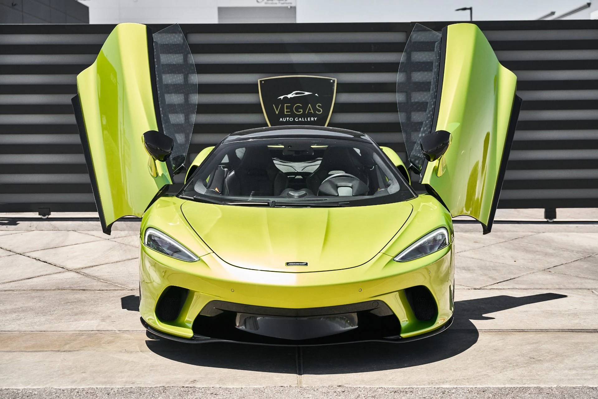 mph018_283454491_Used_2023_Mc_Laren_GT_Base_1781809939_5fba84cd2c