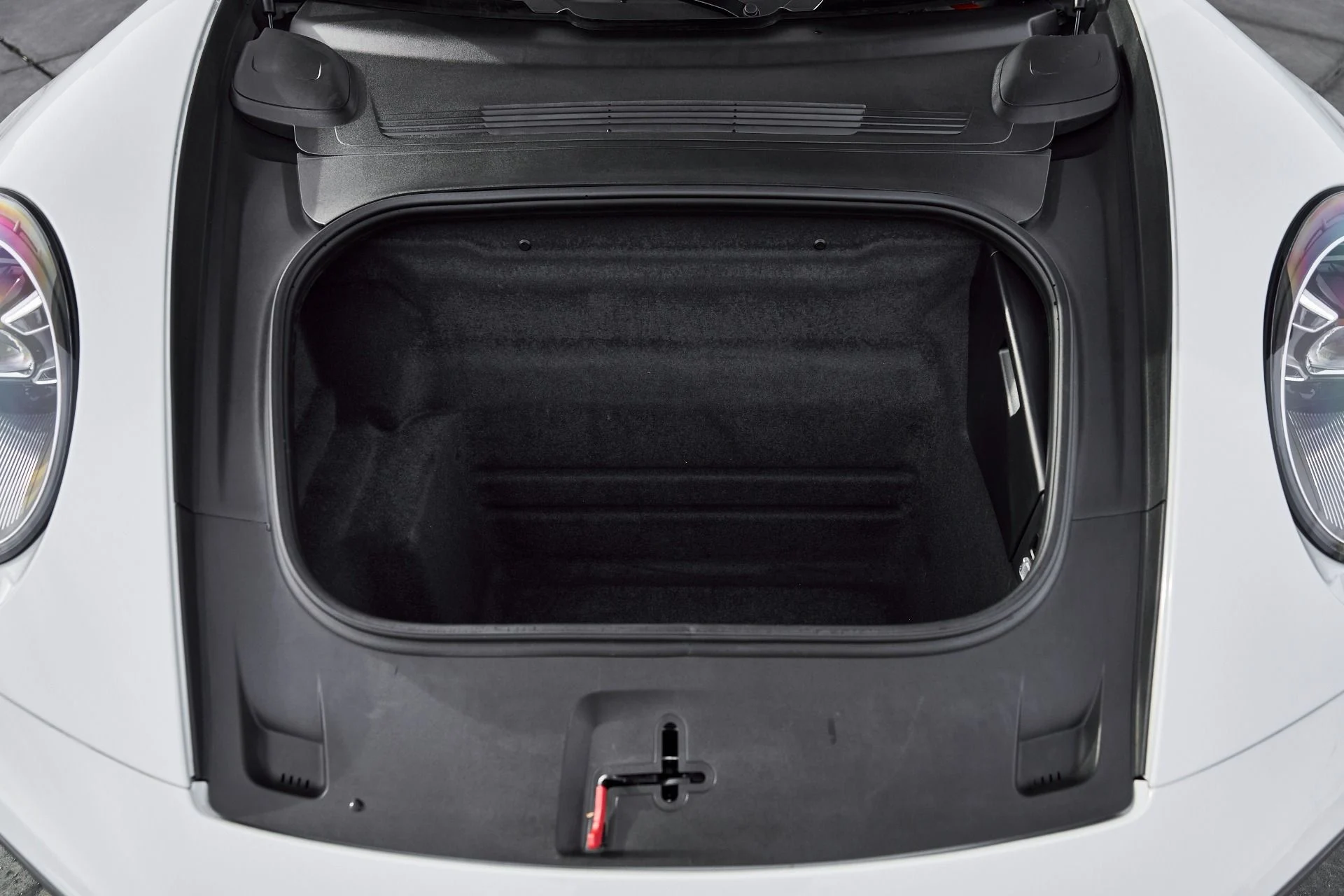 mph018_2836758867_Used_2024_Porsche_911_Turbo_S_1767751434_8372455f54