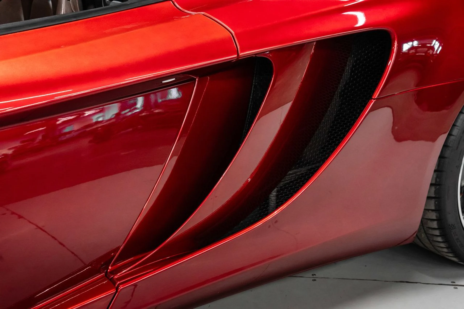 mph018_2846037364_mclaren_mp4_12c_2014_4e39520aab