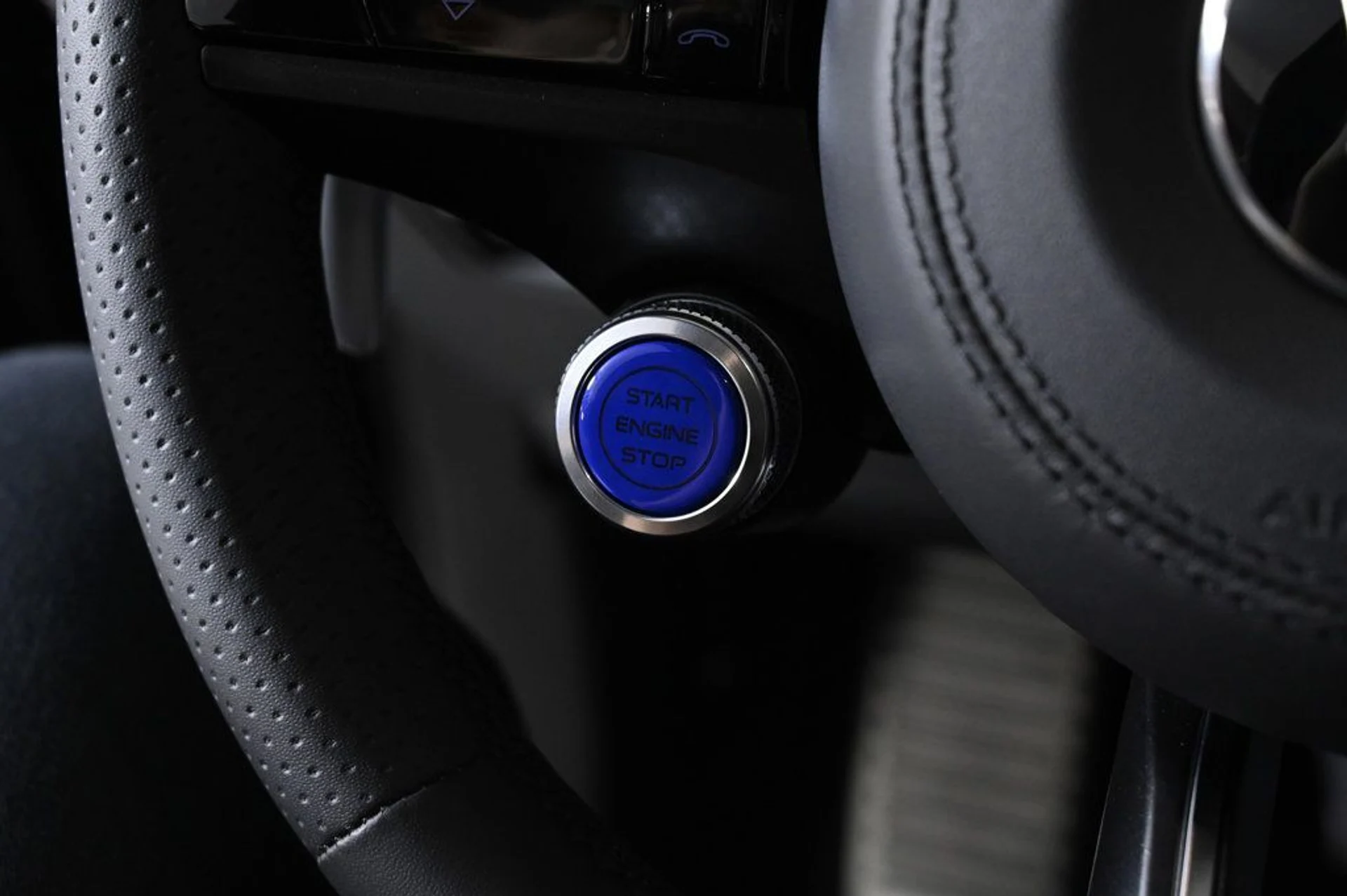 mph018_2846639019_new_2000_maserati_grecale_modena_11350_22978912_18_1024_55c38f0965