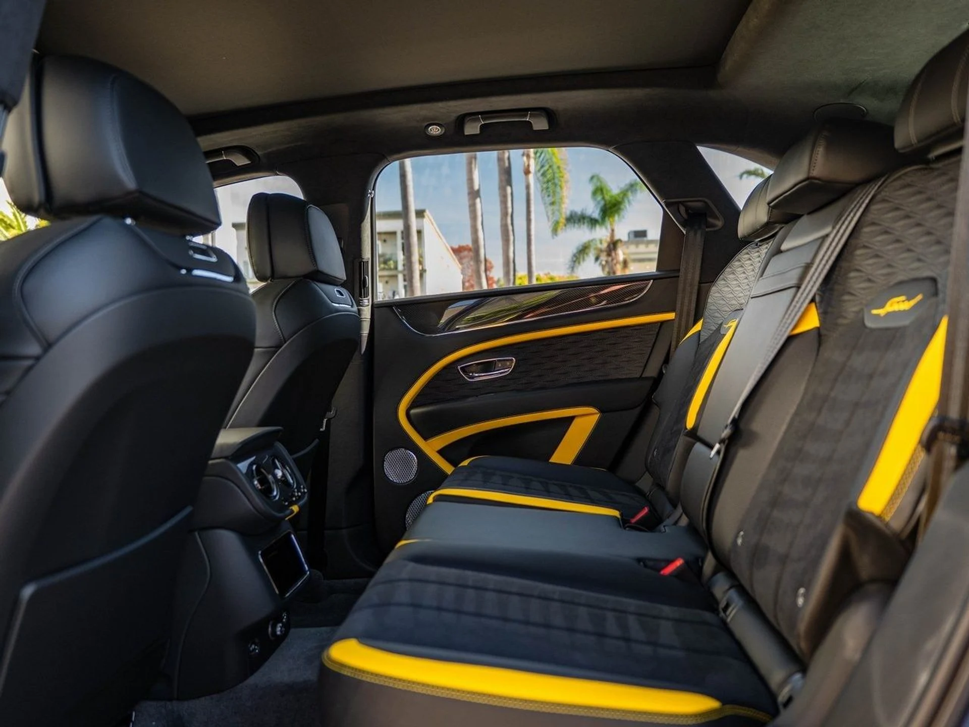 mph018_2856842785_46f2063cdb054d39550a97261779e419x_6878c4de90