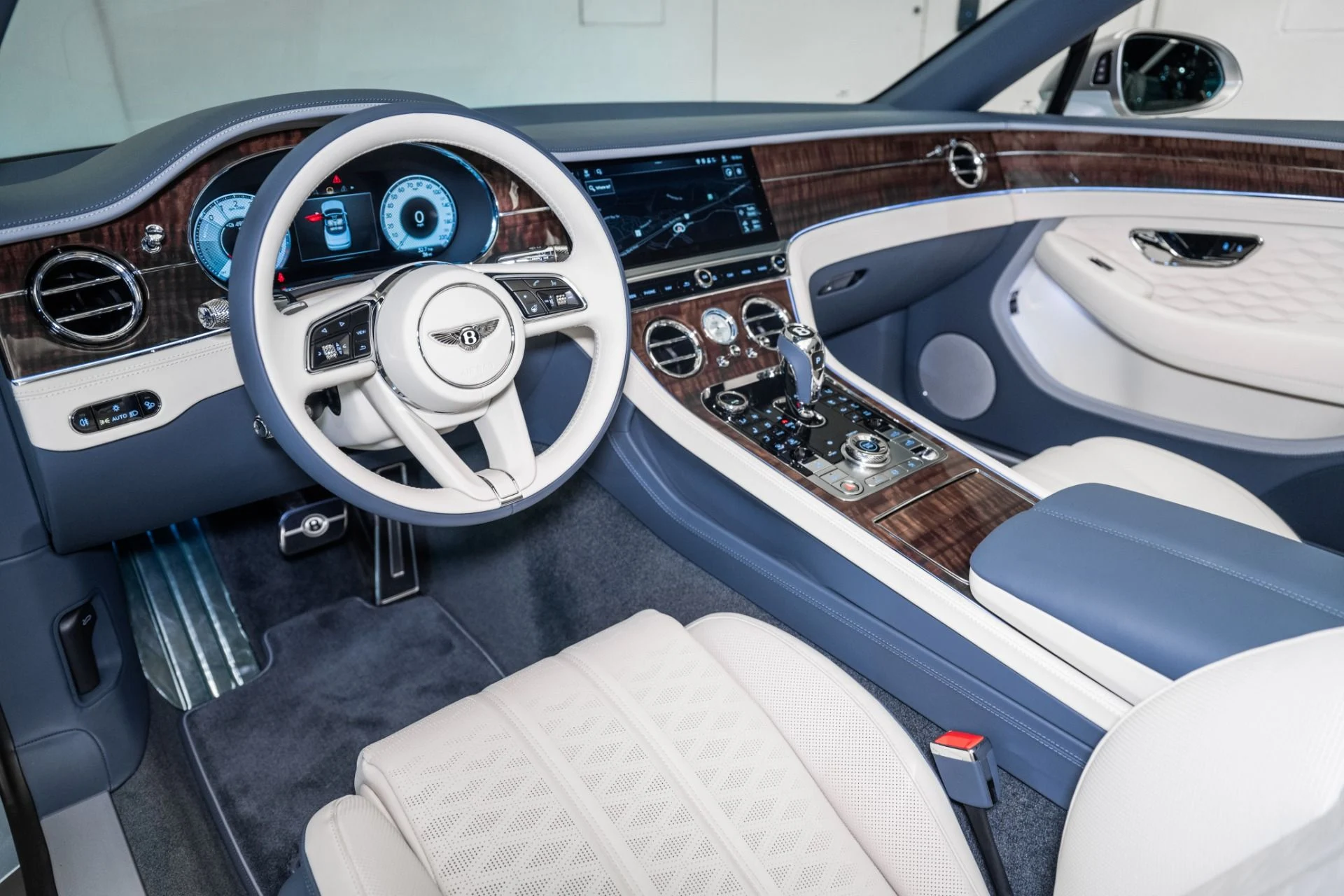 mph018_286327428_New_2025_Bentley_Continental_1754062657_2028b19f34