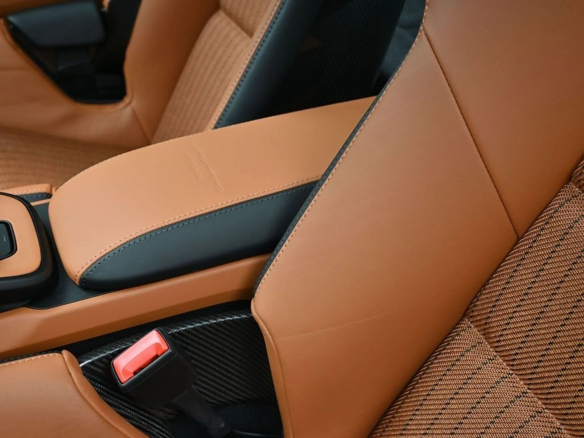 mph018_2866619401_6337e900814570e2474315704775e3e1x_b30210c035