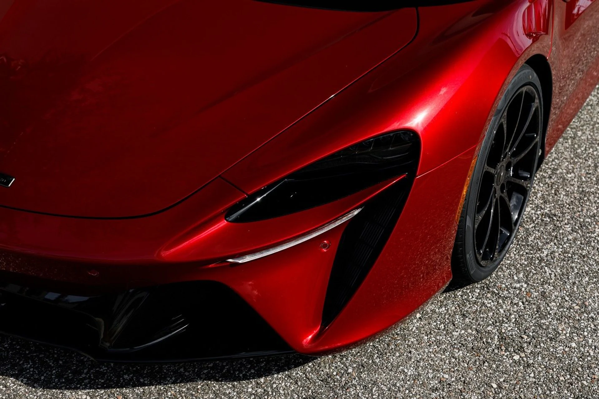 mph018_2873673511_635_p19_l_c950cef5ba