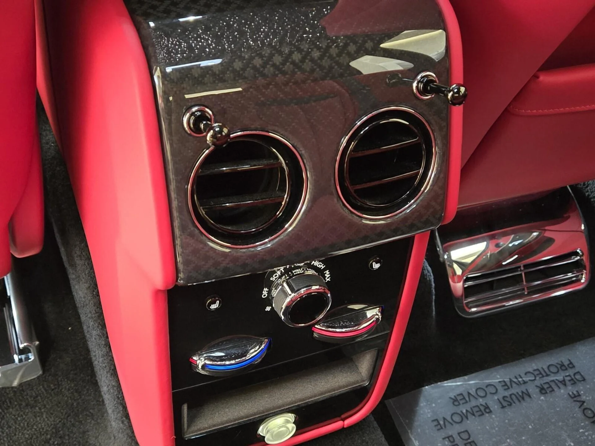 mph018_2873929261_Used_2022_Rolls_Royce_Black_Badge_Cullinan_1773381765_000f883bbe