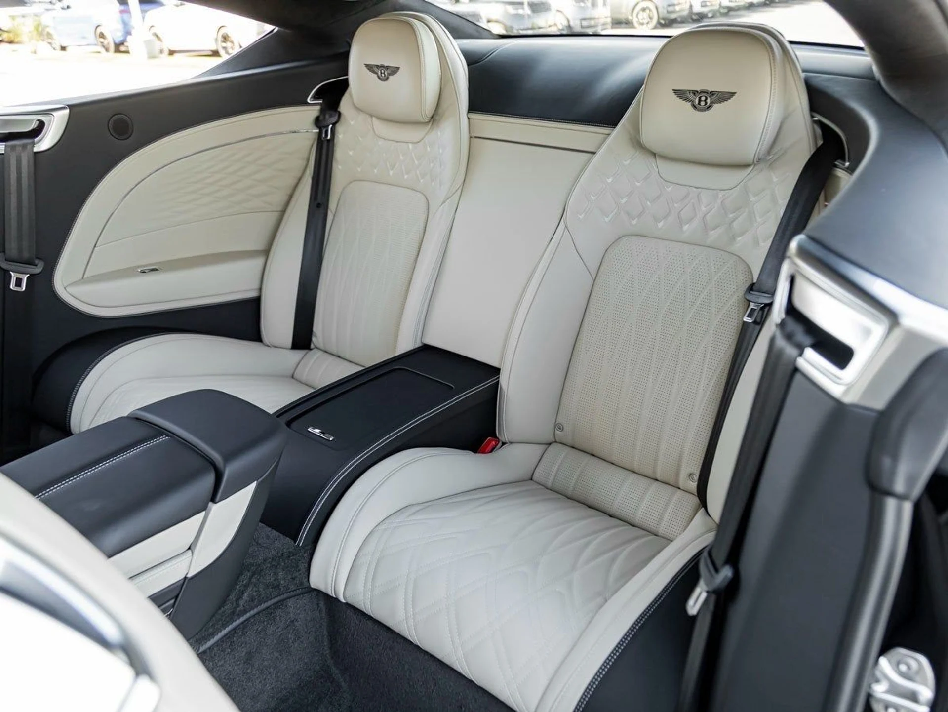 mph018_2878575057_19_069347ab2b