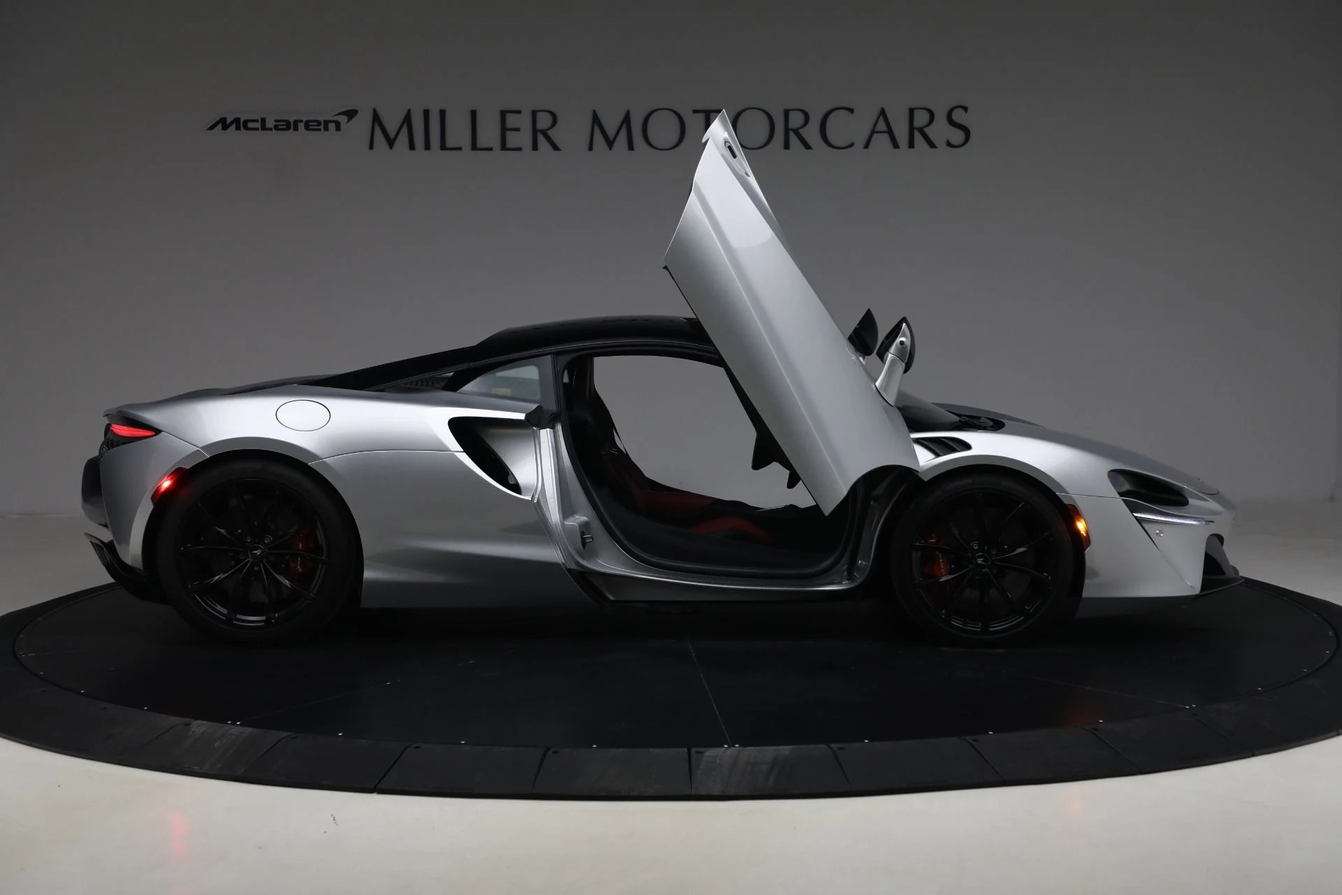 mph018_2883552001_Used_2023_Mc_Laren_Artura_Tech_Lux_ffd832330a