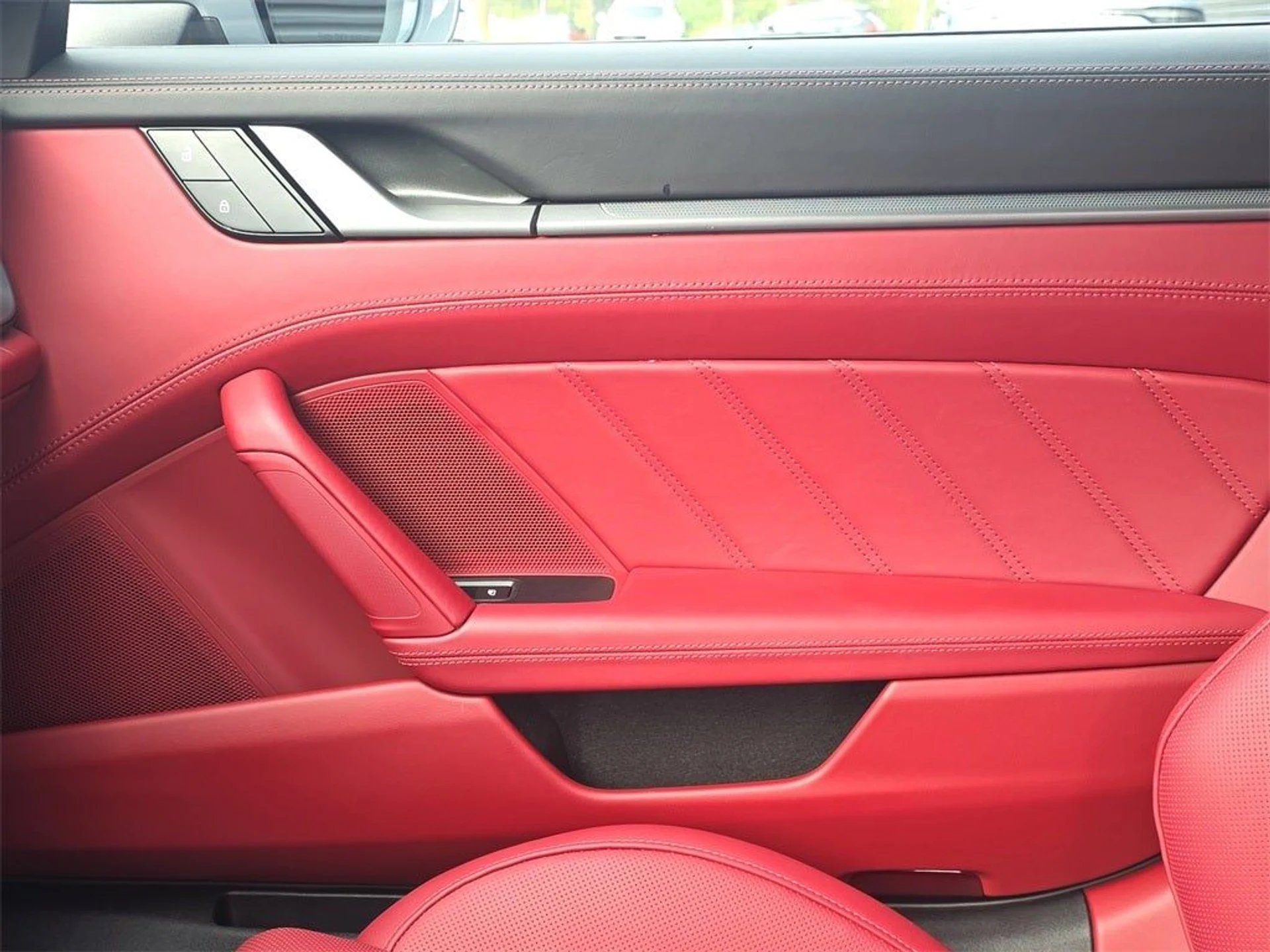 mph018_2884152312_19_2dc9d13367