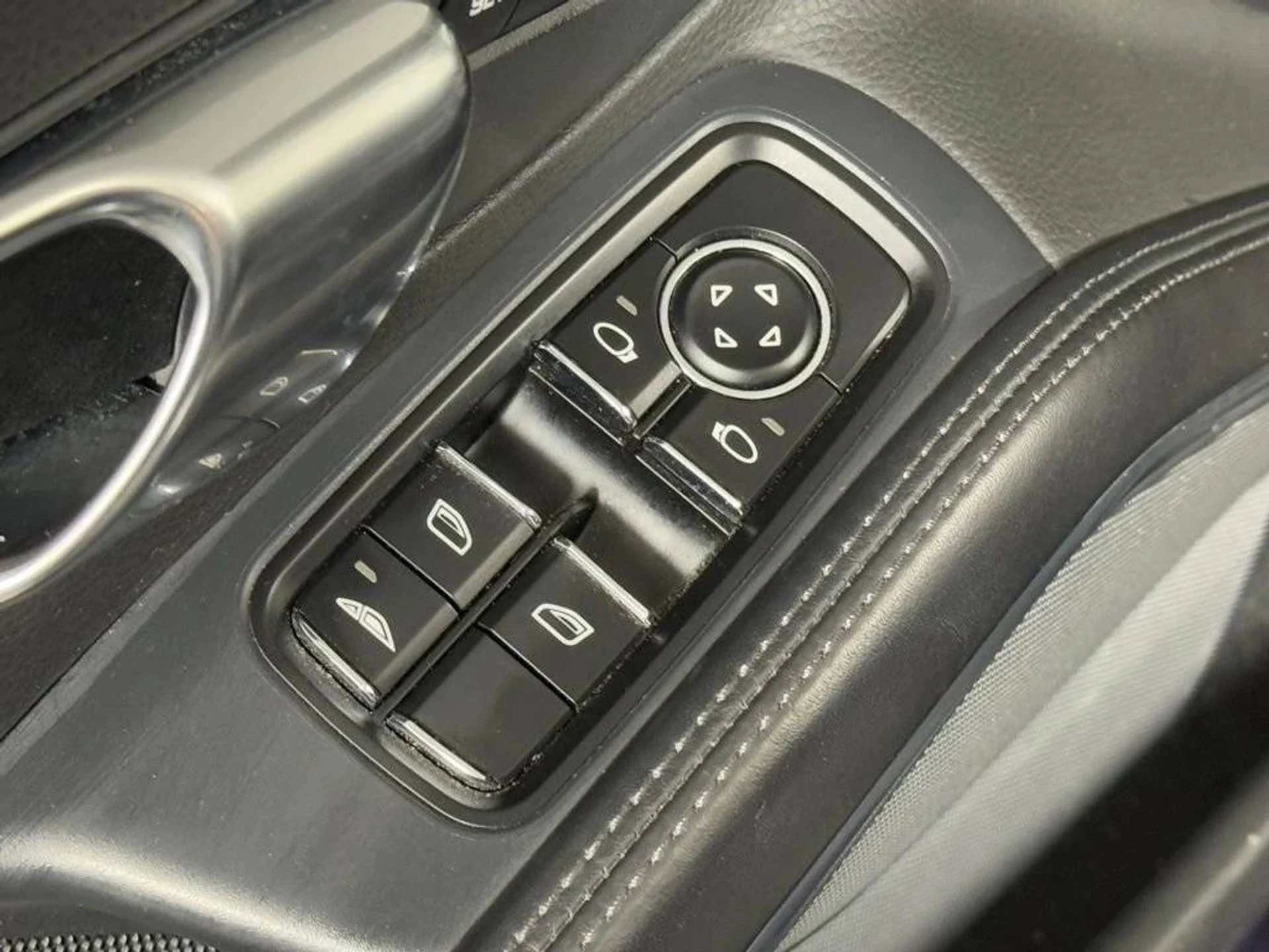 mph018_2887507291_1280_c1b0caf2cd