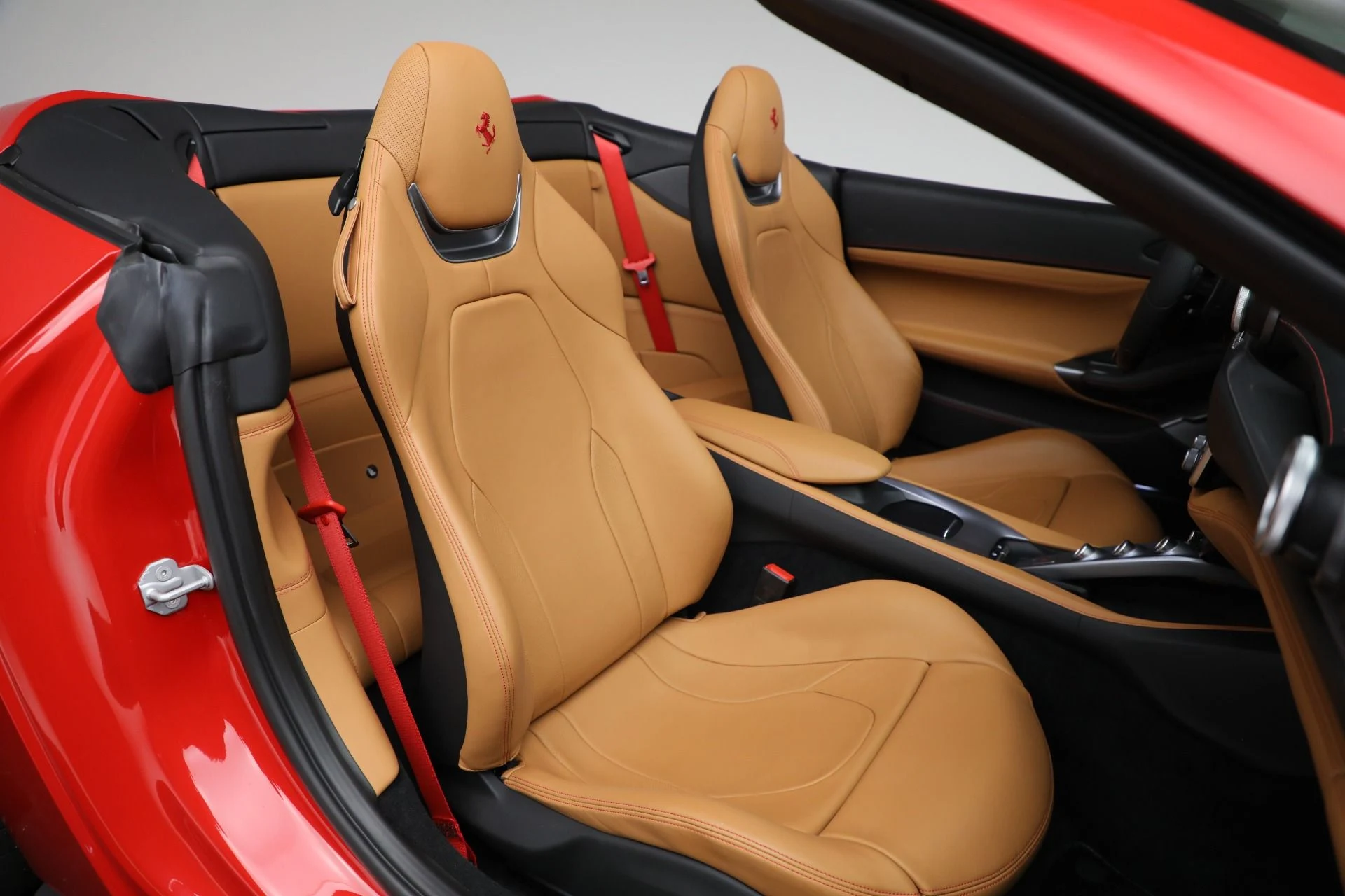mph018_2890794296_Used_2022_Ferrari_Portofino_M_c0ca1aa7bd