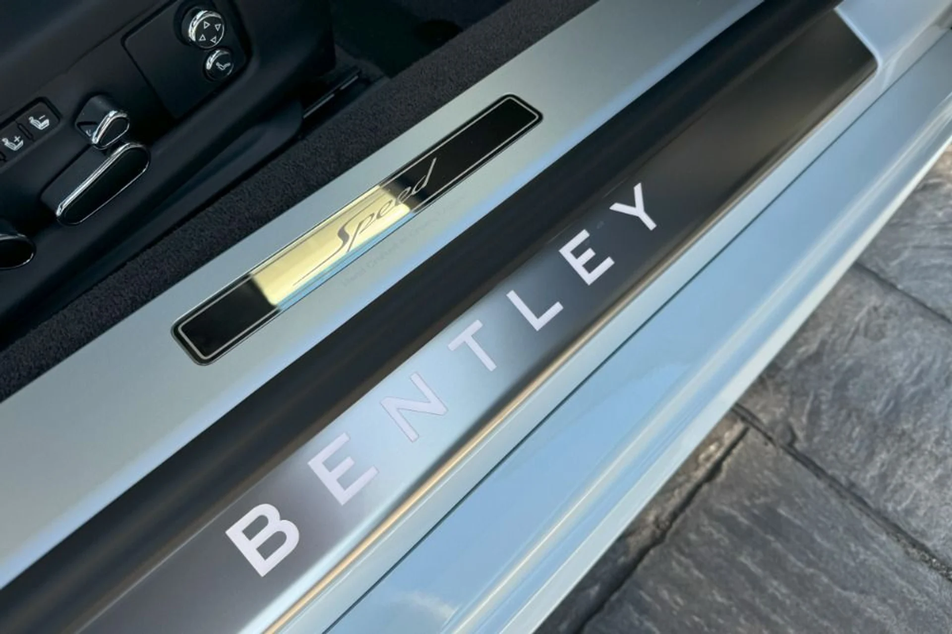 mph018_2896943004_Used_2025_Bentley_Continental_GT_Speed_1775062902_5a259f4c45