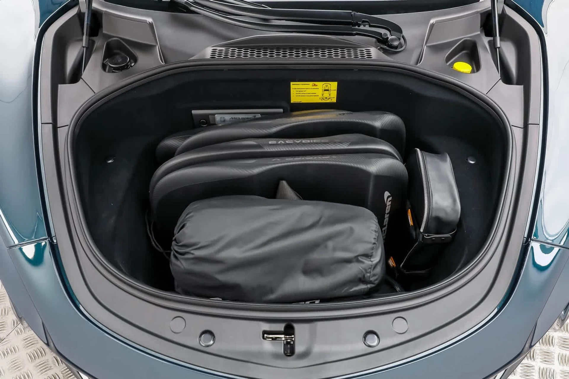 mph018_2898912944_19_1f480b9724