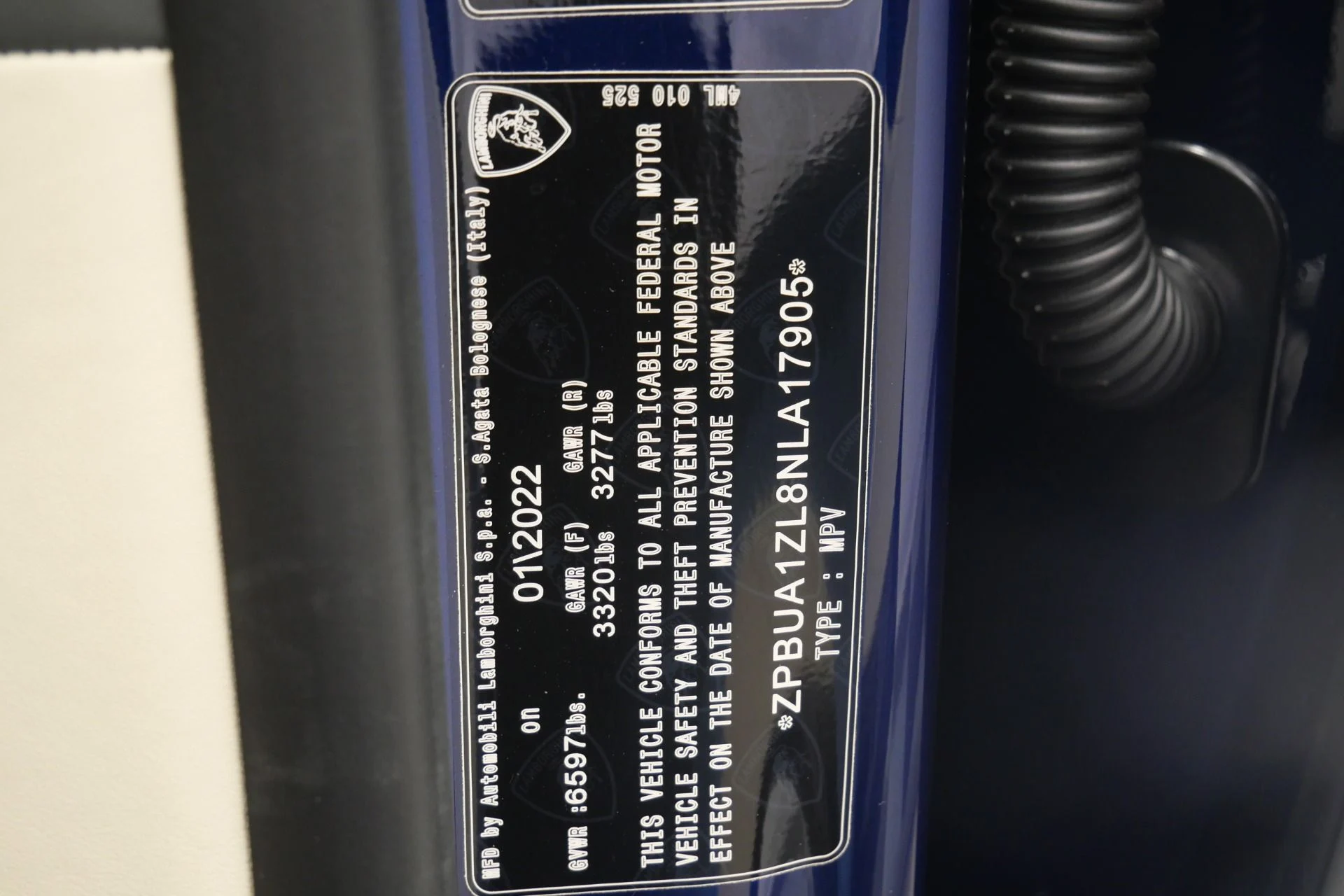 mph018_2899312417_Used_2022_Lamborghini_Urus_23_Inch_Wheels_Two_Tone_Interior_Bang_and_Olufsen_Audio_1775677581_5c553887bc