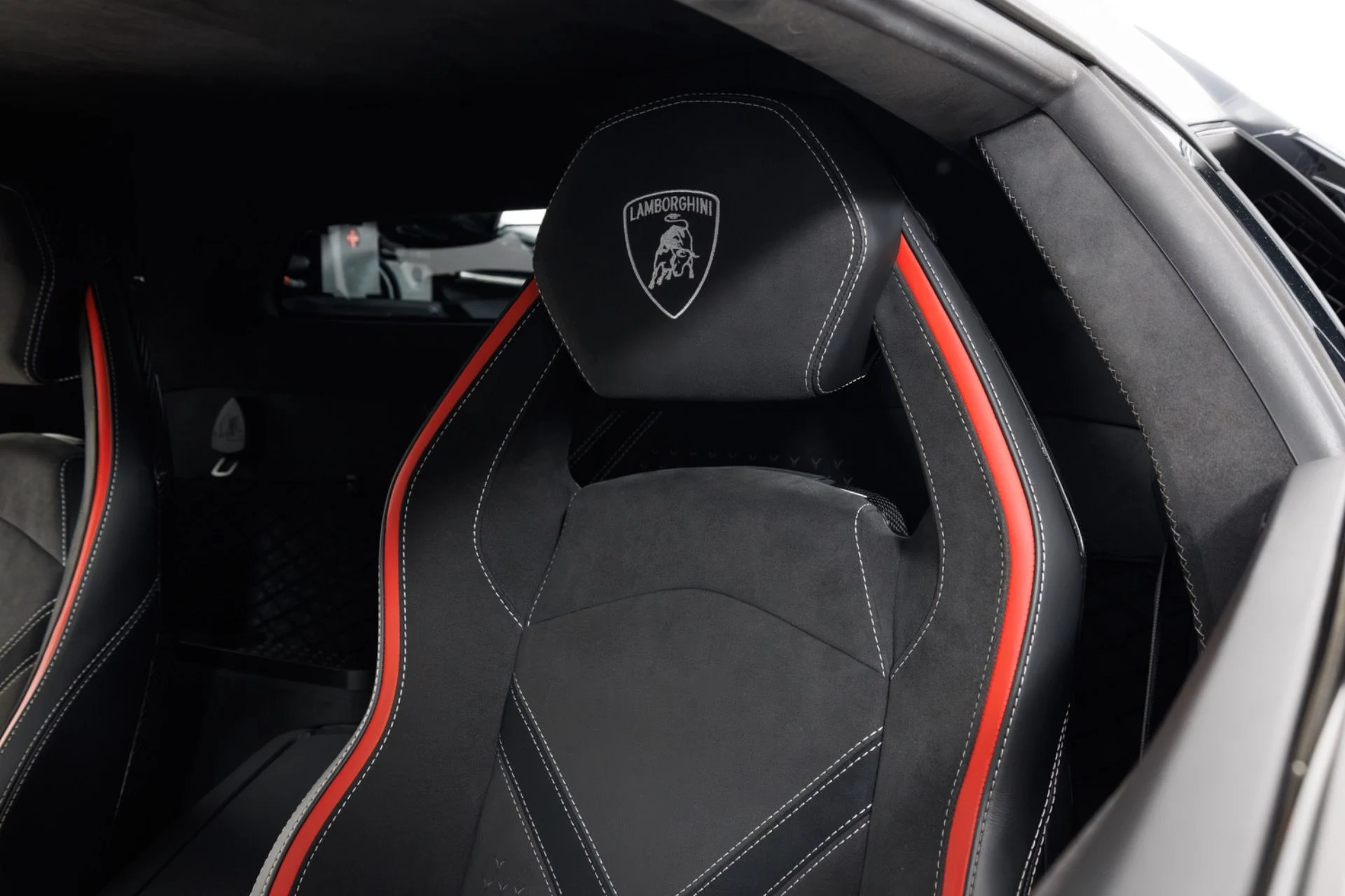 mph018_2899412855_Used_2022_Lamborghini_Aventador_LP_780_4_Ultimae_1784925944_0c0463610b
