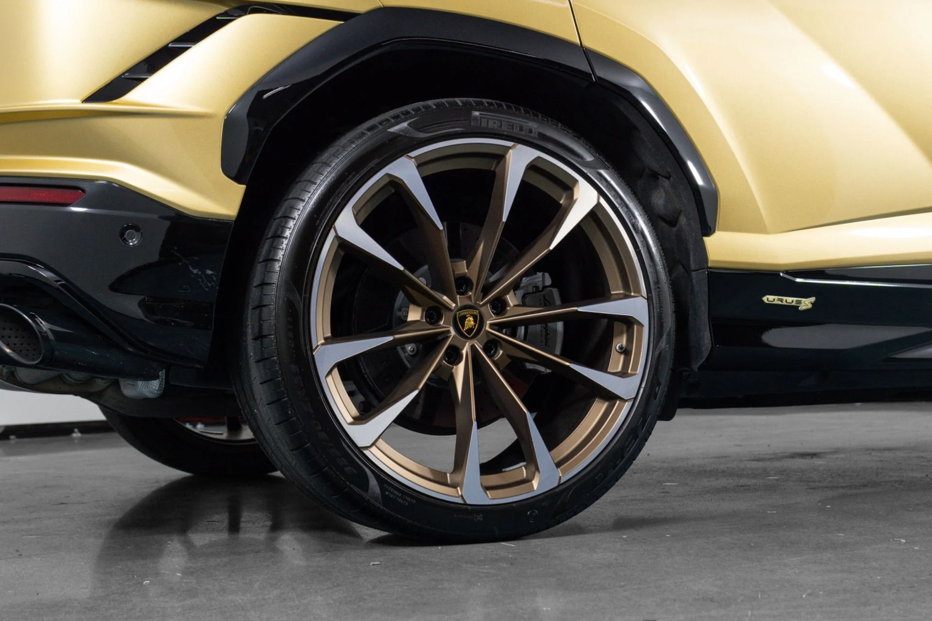 mph018_2902210893_Used_2023_Lamborghini_Urus_S_1781741186_2c1f572c8e