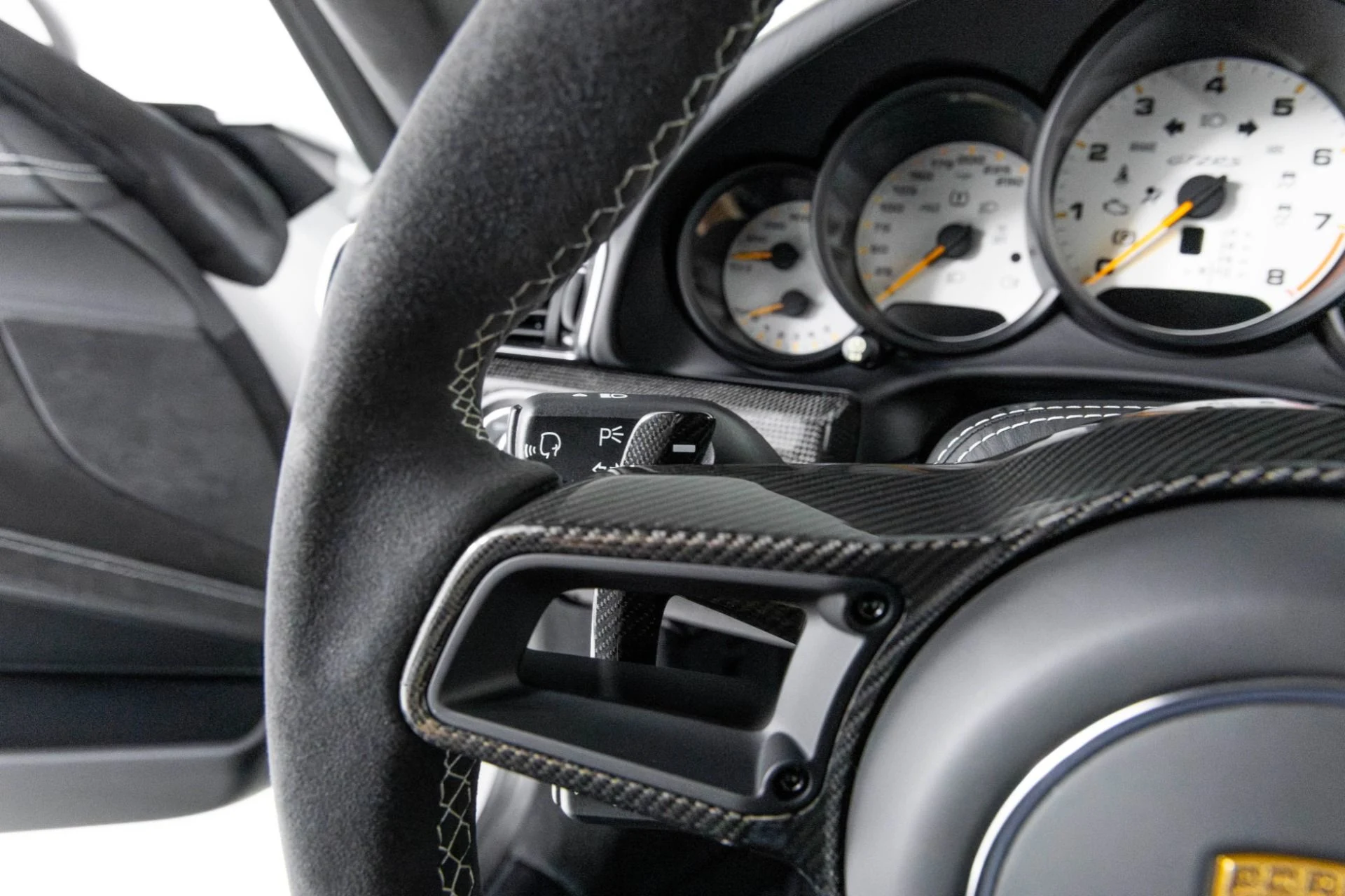 mph018_2902899706_Used_2018_Porsche_911_GT_2_RS_1762386663_b91e9afe50