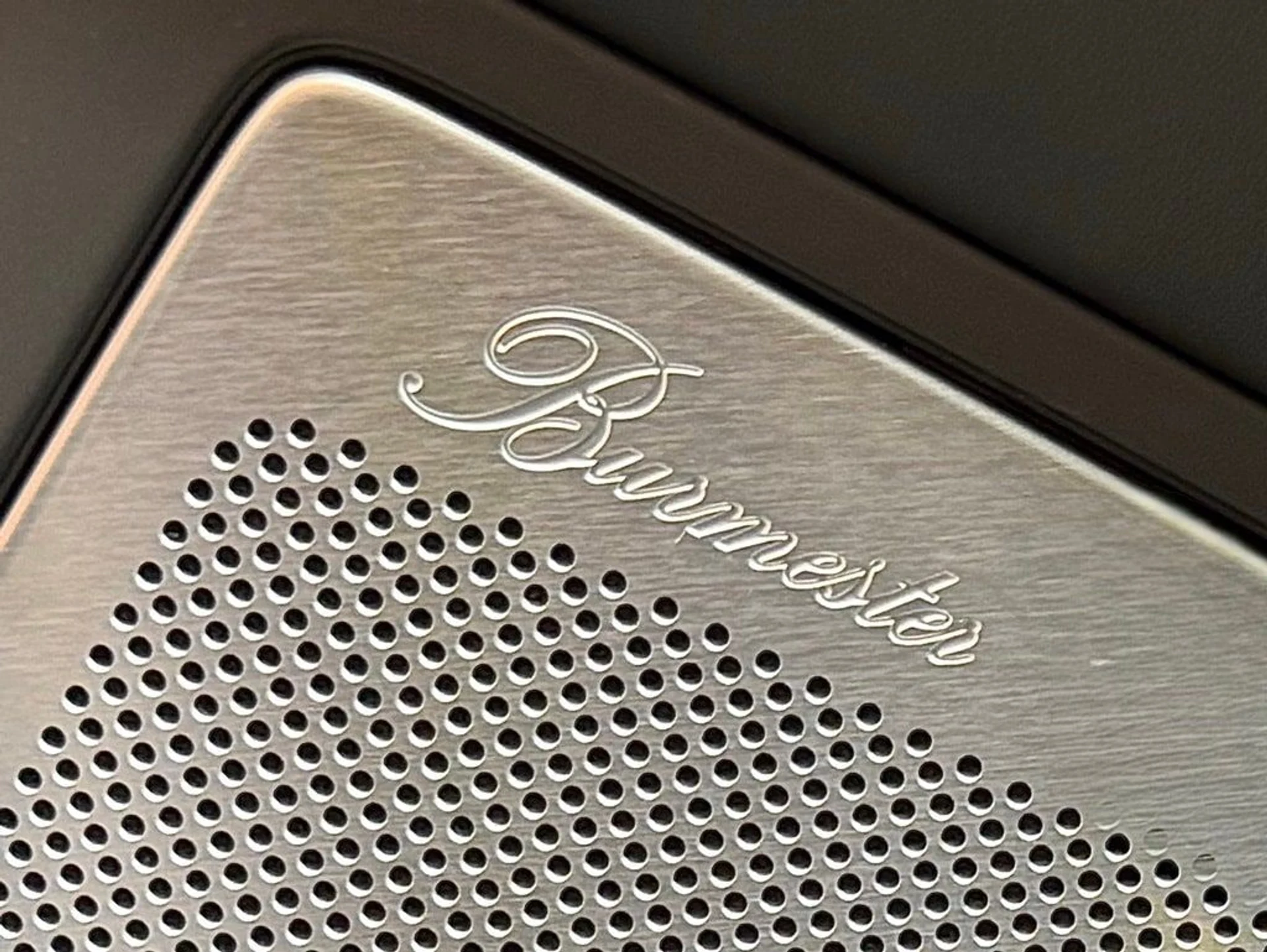 mph018_2903070805_5f498fa0633228e7fcee21982e7644c0x_5d1527e1b8